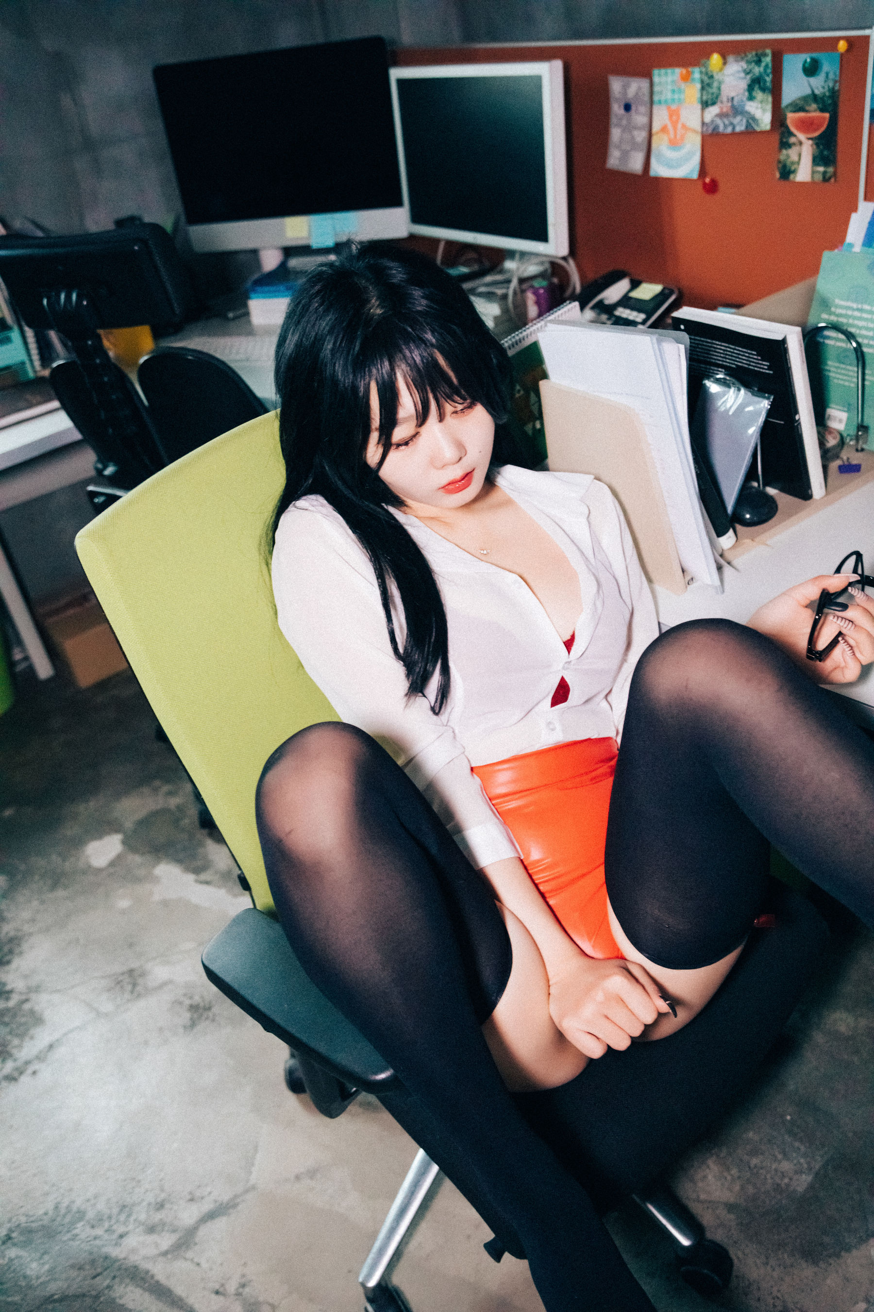 [LOOZY] Zia – Office slave [199P] 插图2