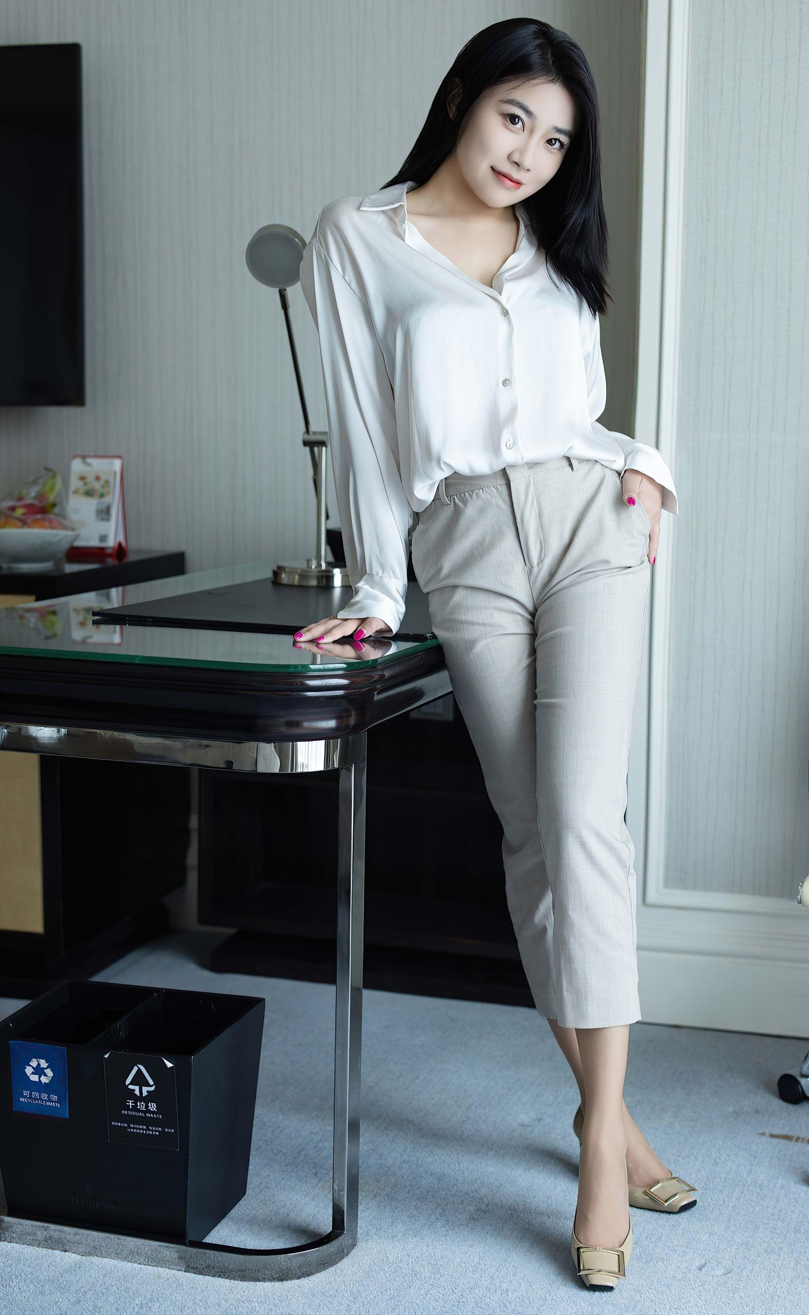 爱蜜社 VOL.800 许诺Sabrina 肉色嘻袜 [40P]-妍画集