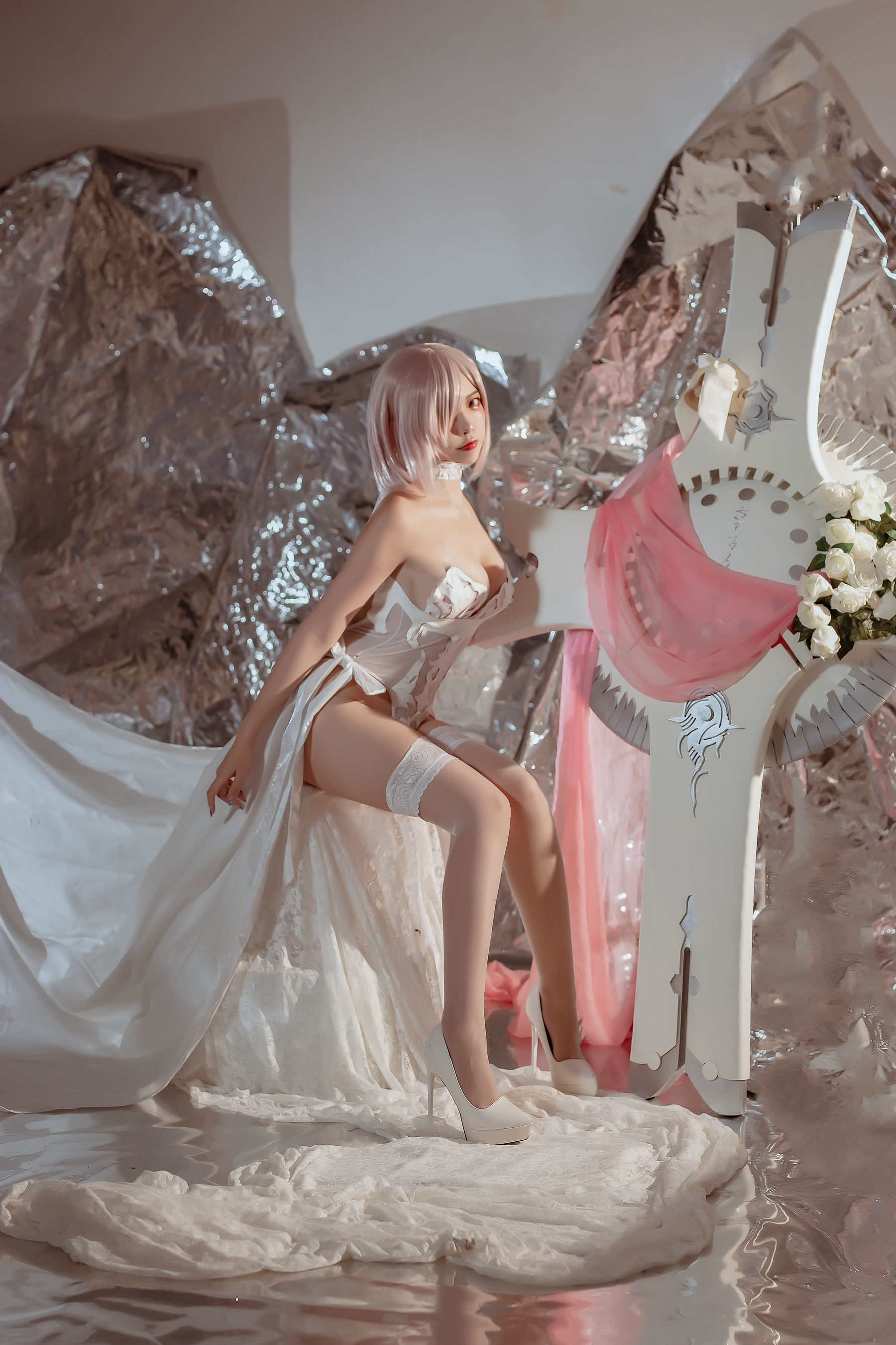 人气Coser二佐Nisa – fate玛修婚纱 [40P] 插图3