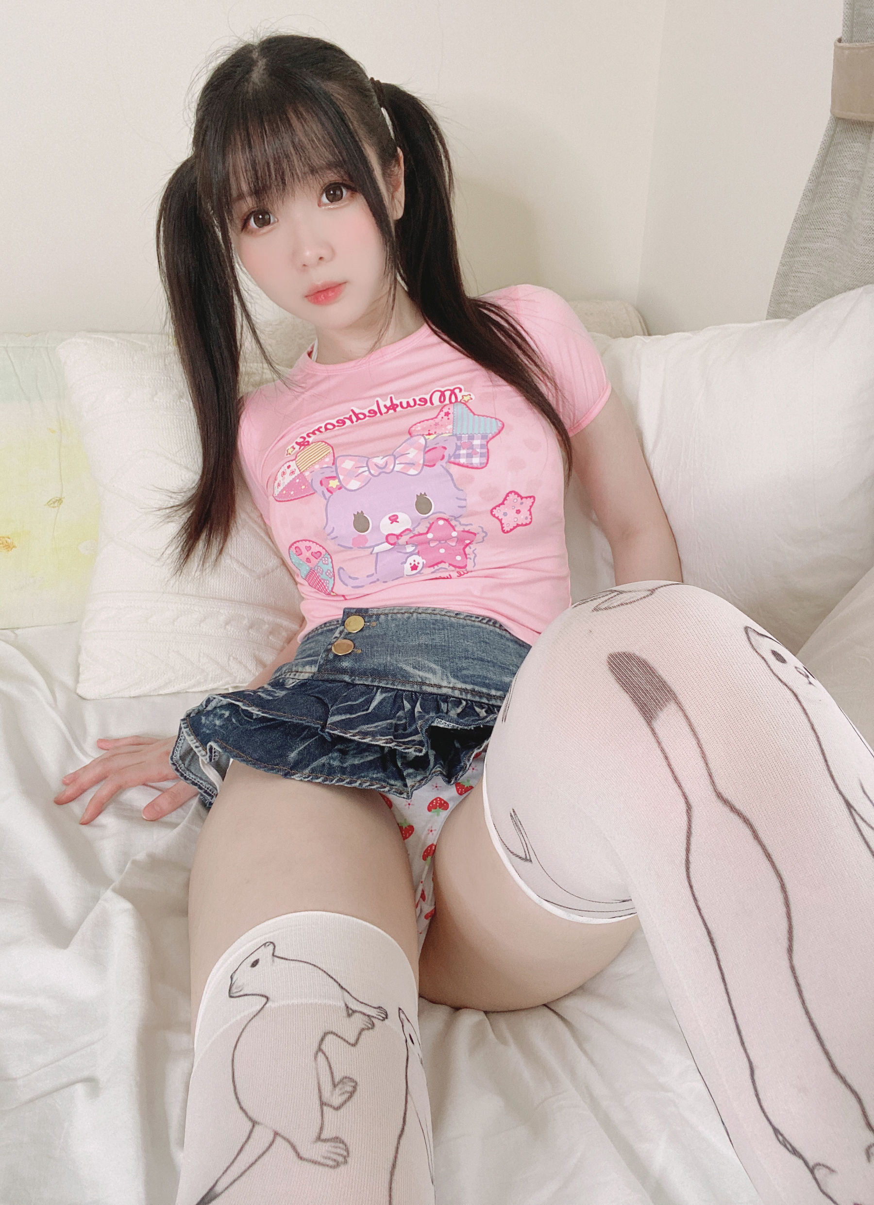 微博妹纸霜月shimo – お兄ちゃんー！ [15P]-妍画集