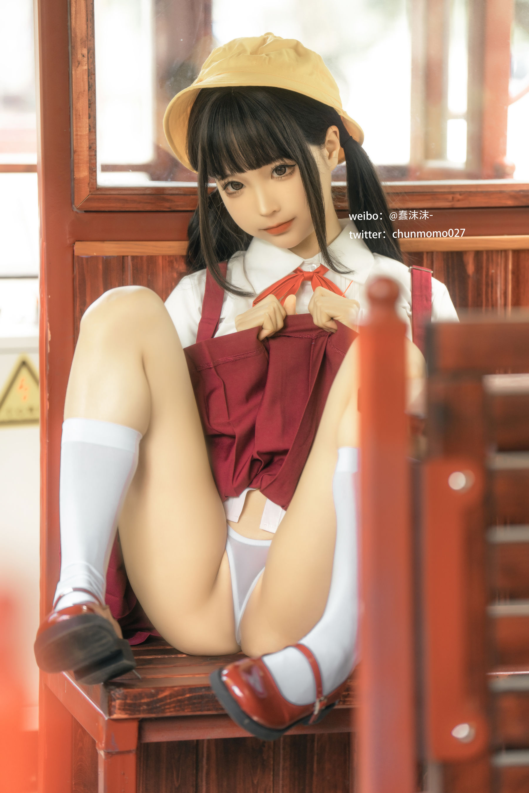 动漫博主蠢沫沫 – 红火车 [16P]-妍画集