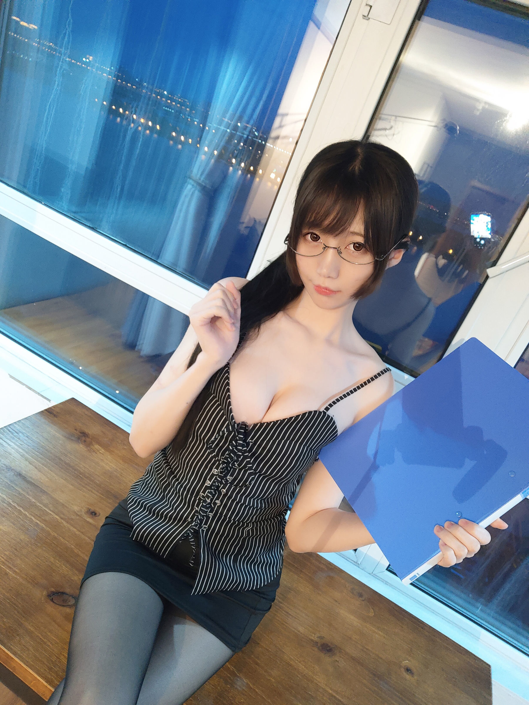 [萝莉COS] NAGISA魔物喵 自摄系列 No.001 专属秘书 [55P] 插图4