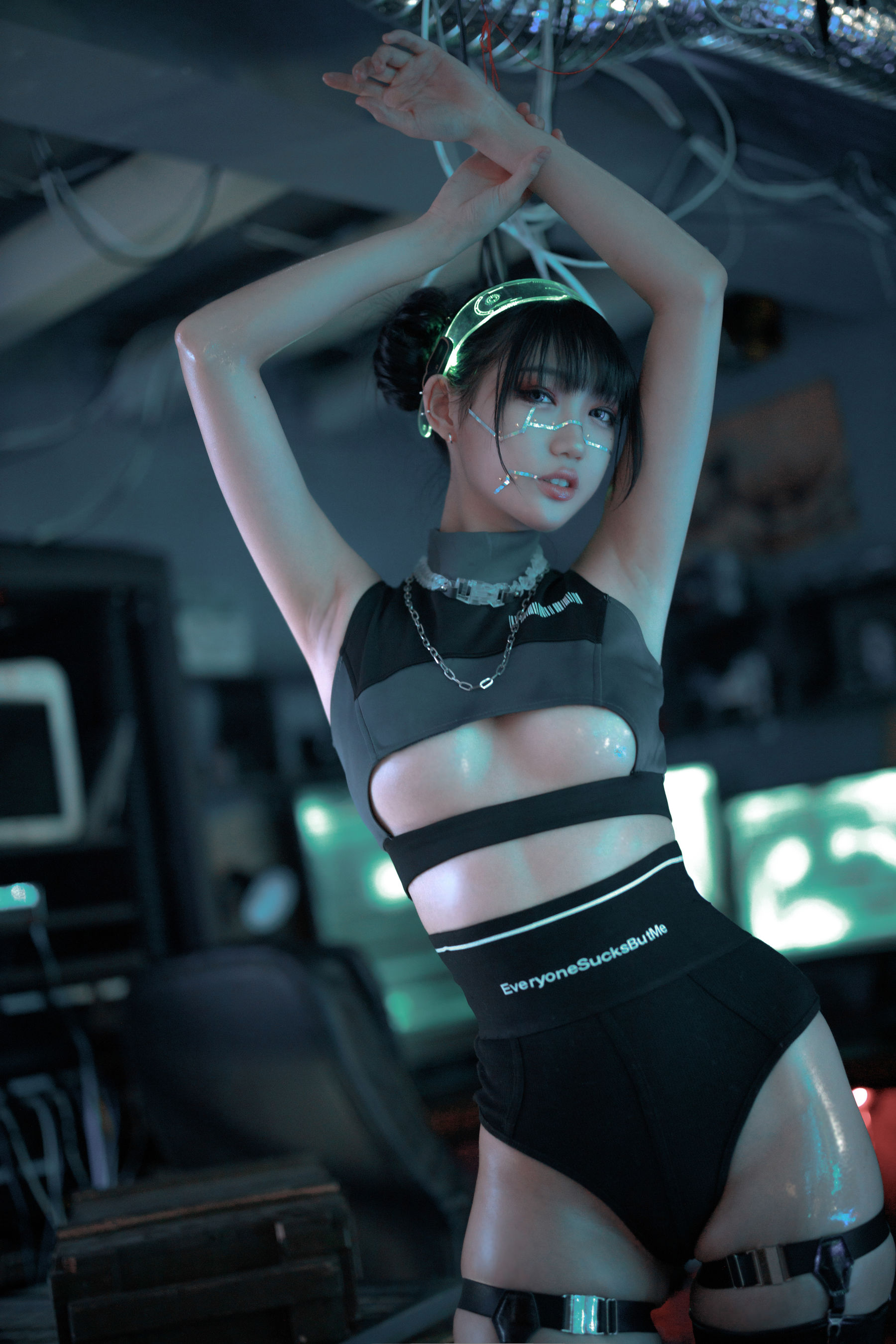 周叽是可爱兔兔 – 仿生人形 [35P]-妍画集