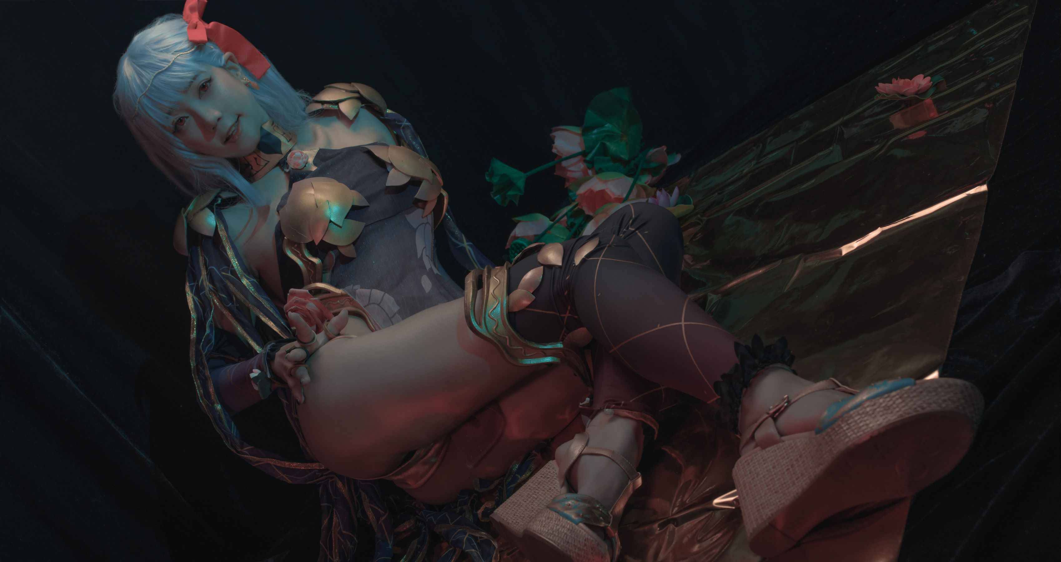 微博萌妹蓝小沂KiKi – 愛もてかれるは恋無きなり [13P]-妍画集