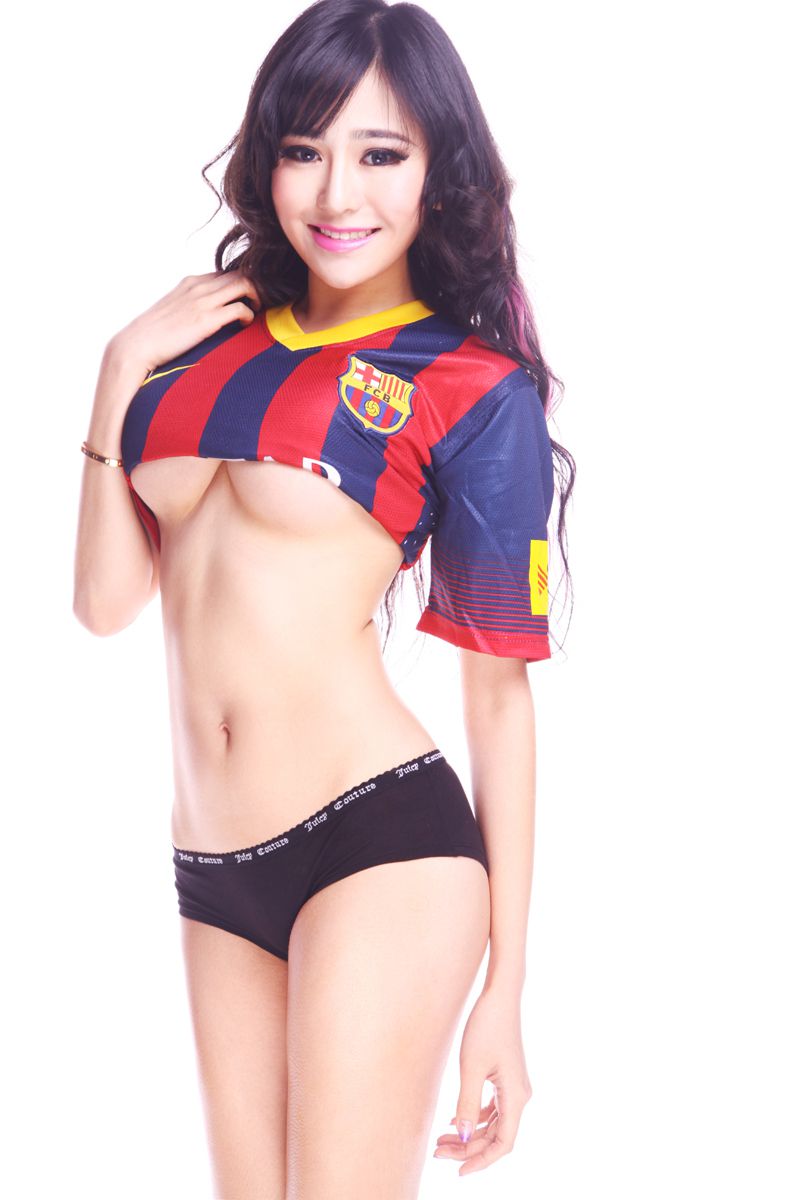 吴沐熙(吴昕忆) – 性感足球宝贝 [90P]-妍画集