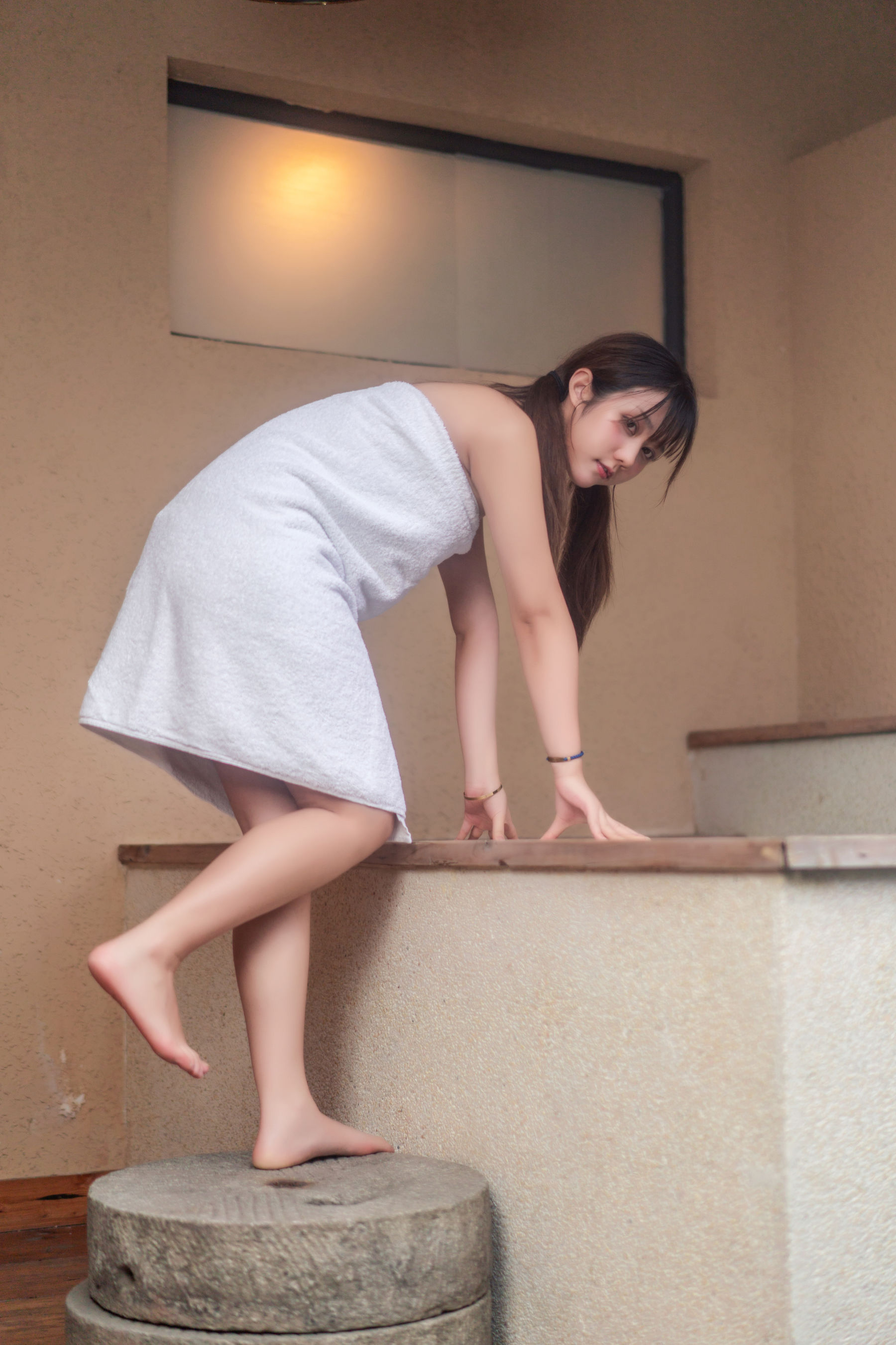 微博福利姬镜酱 私奔之温泉 [28P] 插图5