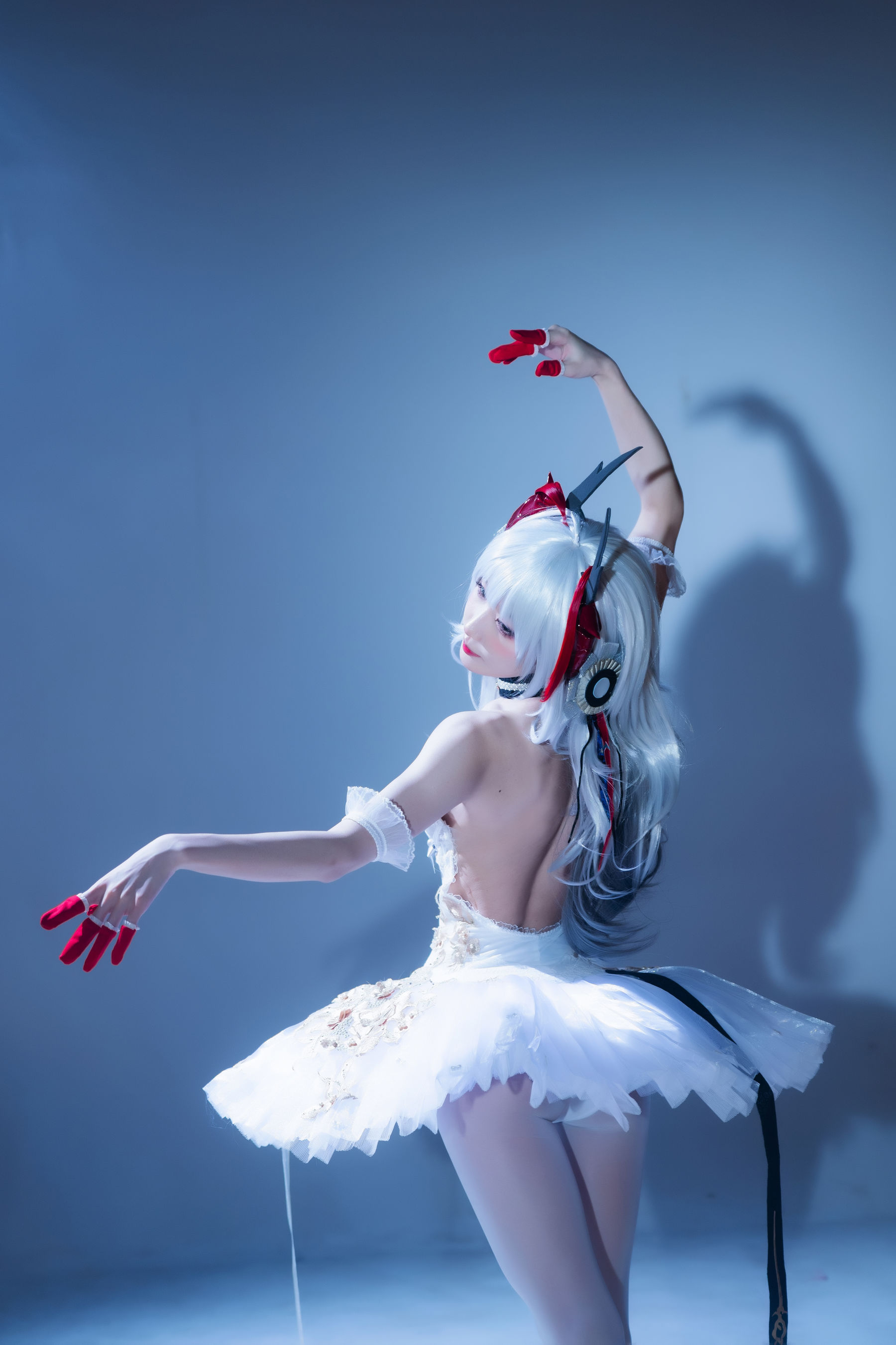 动漫博主阿包也是兔娘 – 明日方舟 芭蕾 [29P]-妍画集