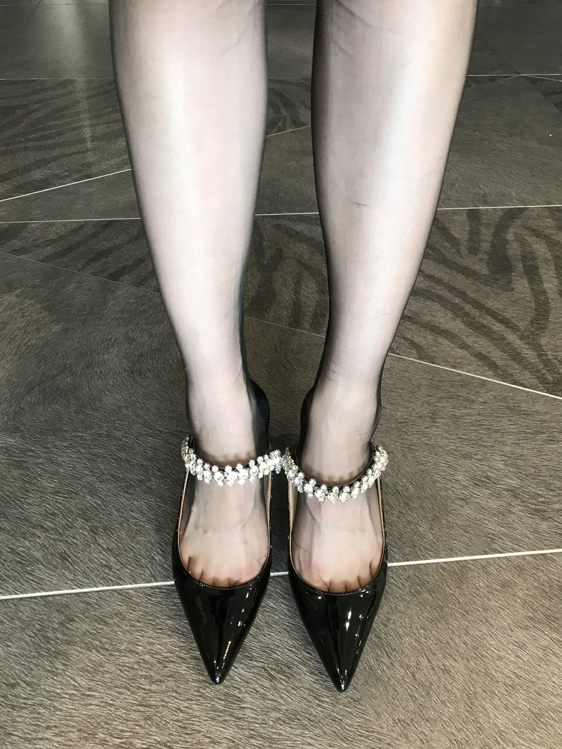 丝足博主麋鹿_Monroe 2020.07.12 黑色吊袜 [79P]-妍画集