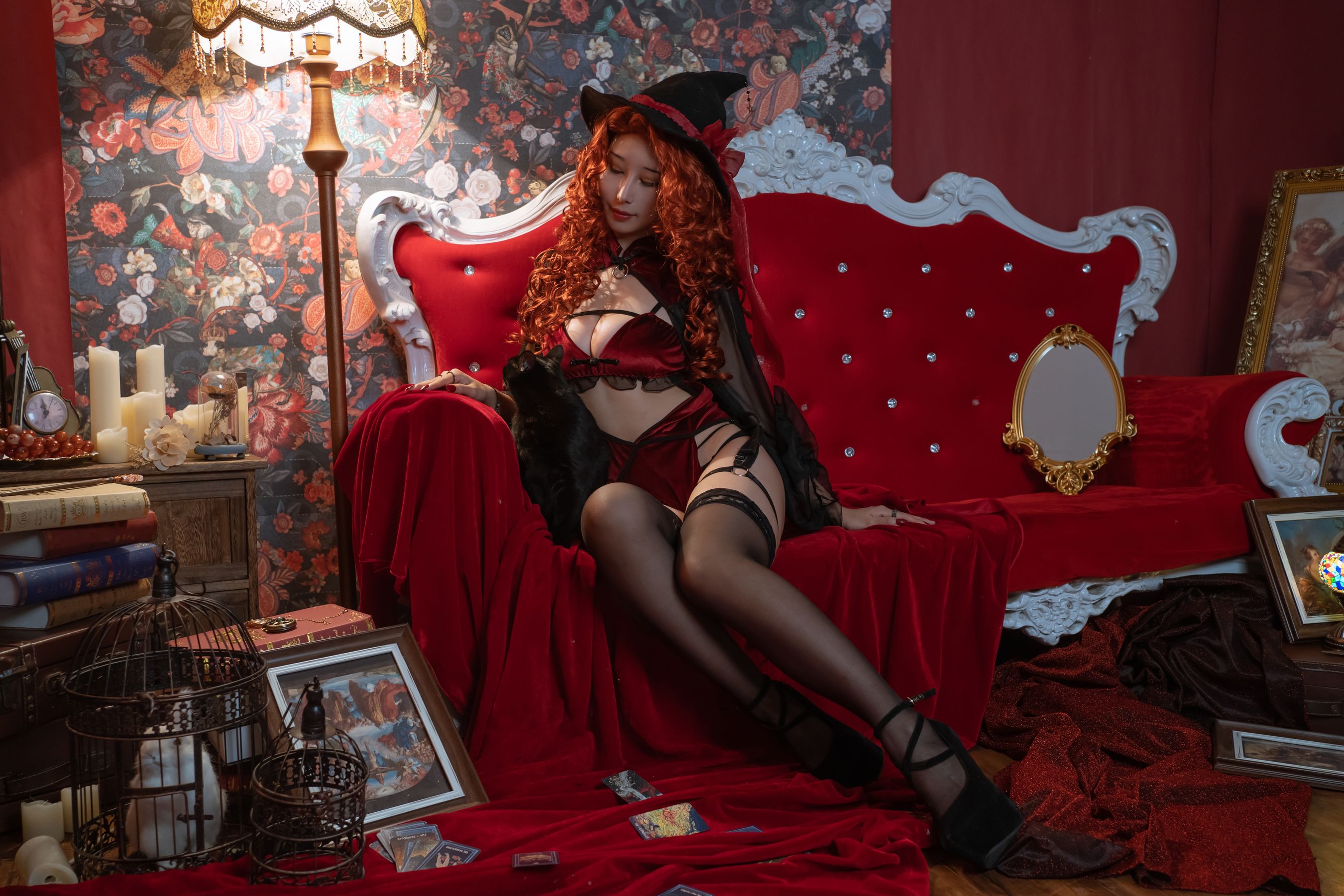 云溪溪 – 奶桃桃 女巫和艳后 [50P]-妍画集