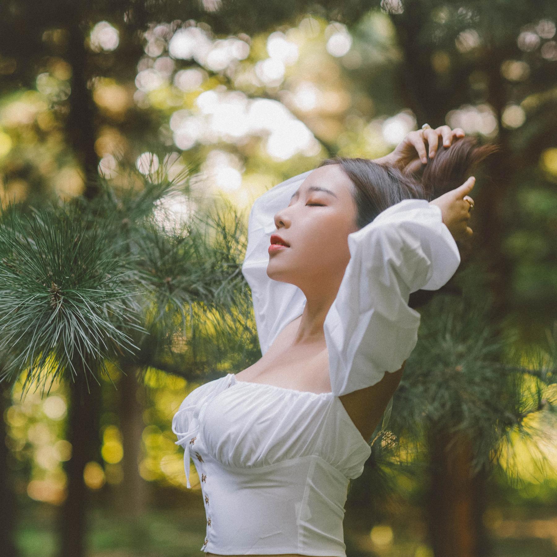 动漫博主穆零Mu0 – 森林 [12P]-妍画集