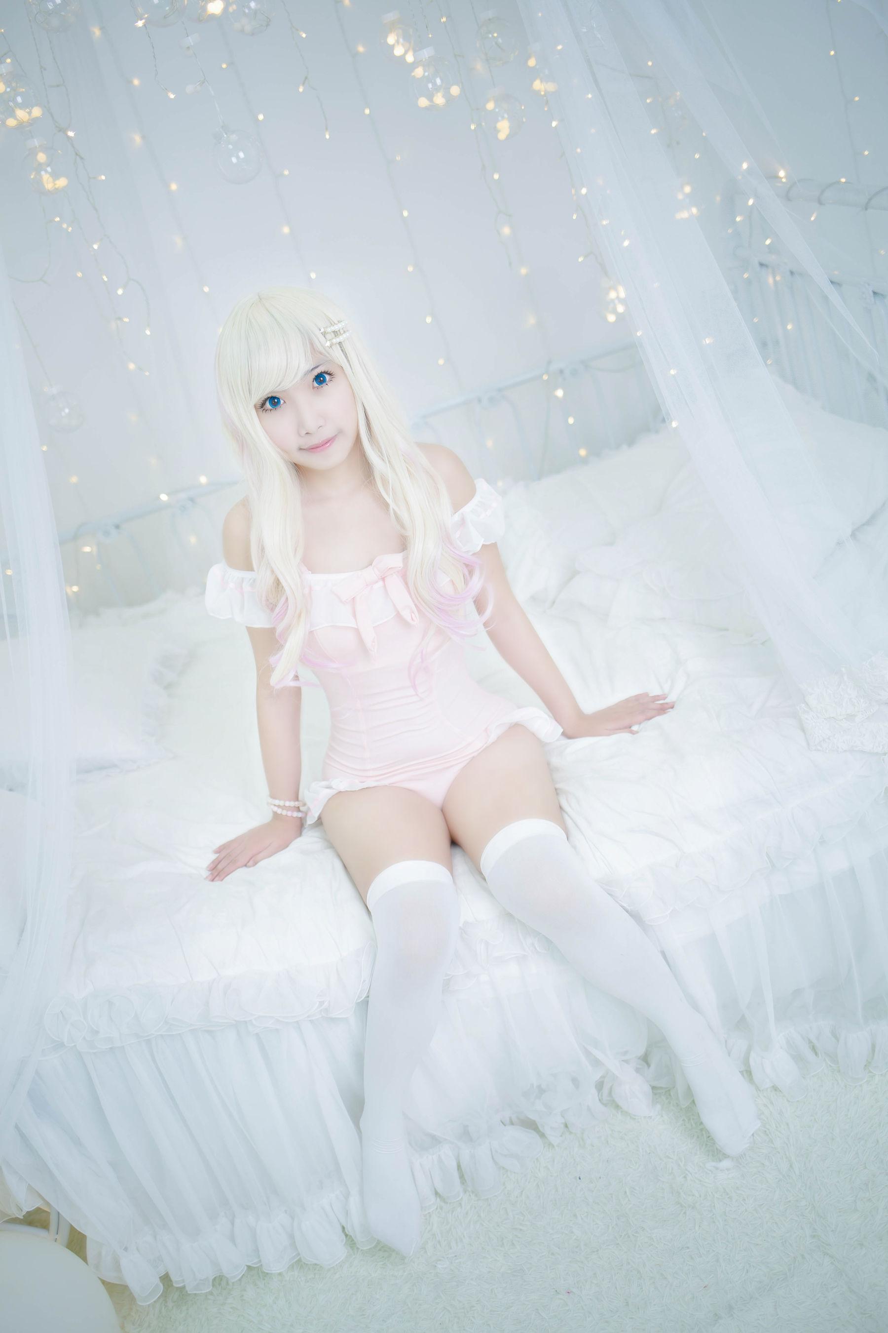 萝莉蜜嘟喵 粉色泳衣 [31P]-妍画集