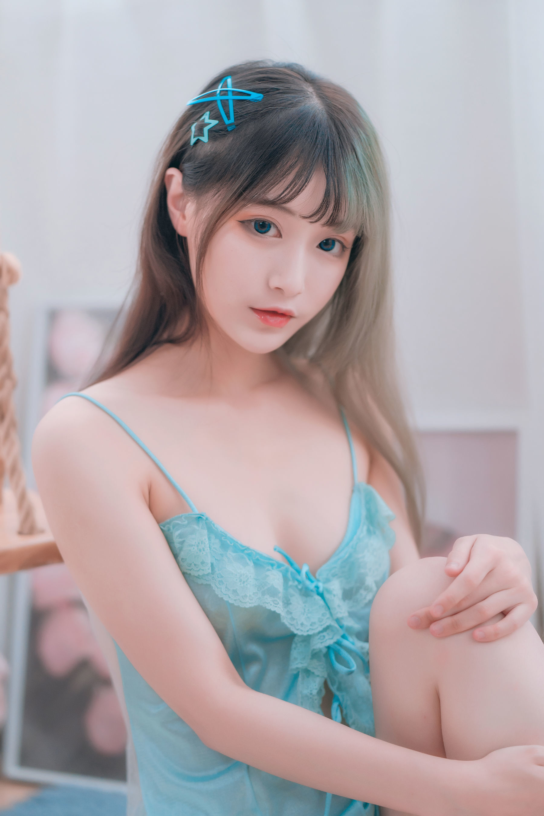 动漫博主铁板烧鬼舞w – 露背 [20P]-妍画集