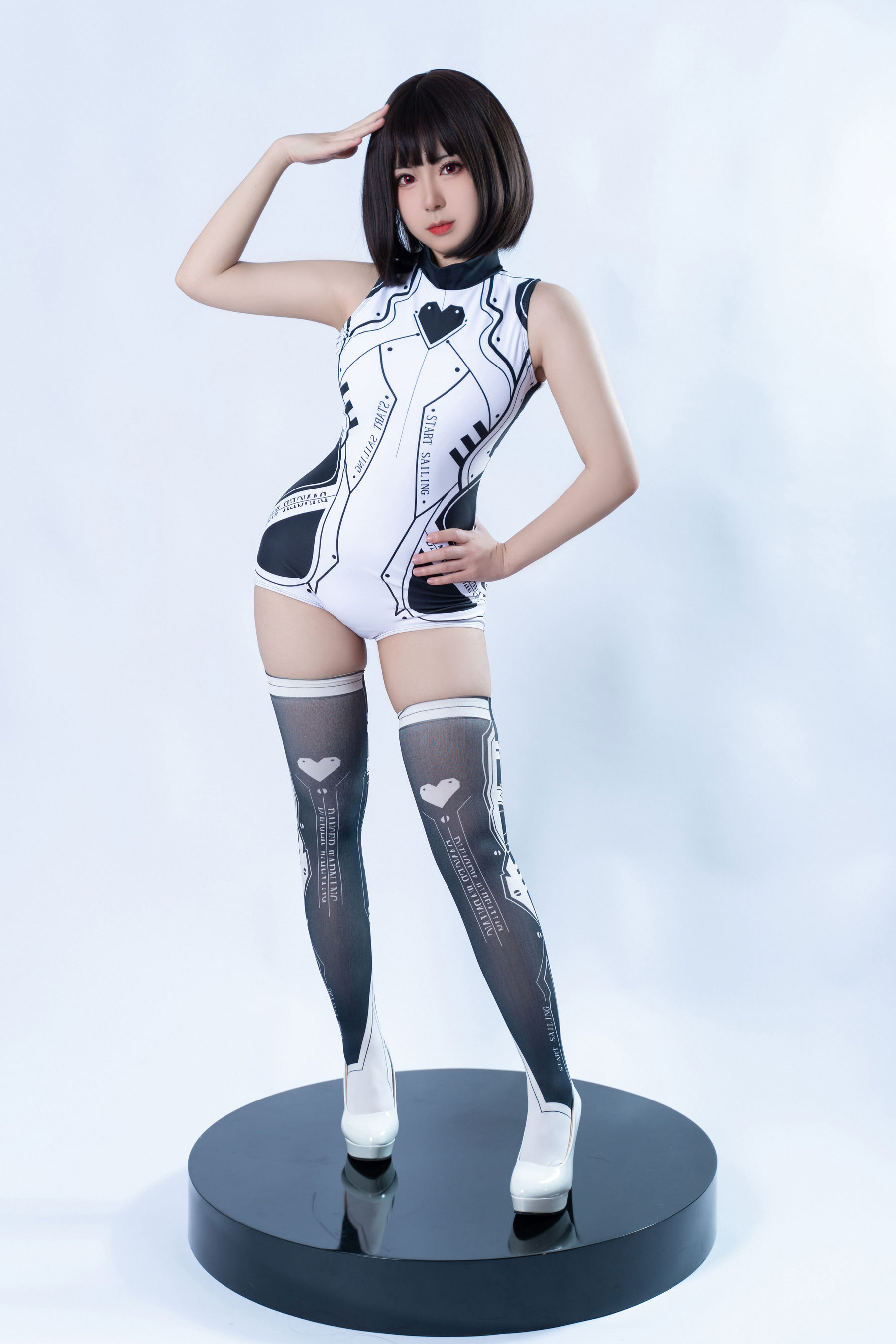 虎森森 – 战损死库水 [30P]-妍画集