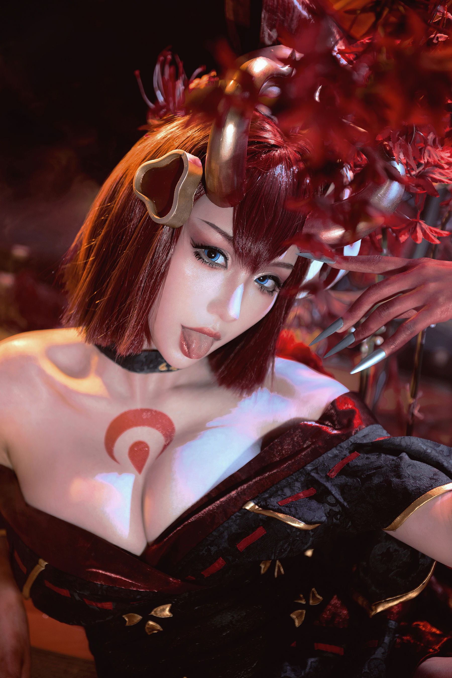 瓦斯塔亚小龙虾 – 猩红之月伊芙琳 [12P]-妍画集