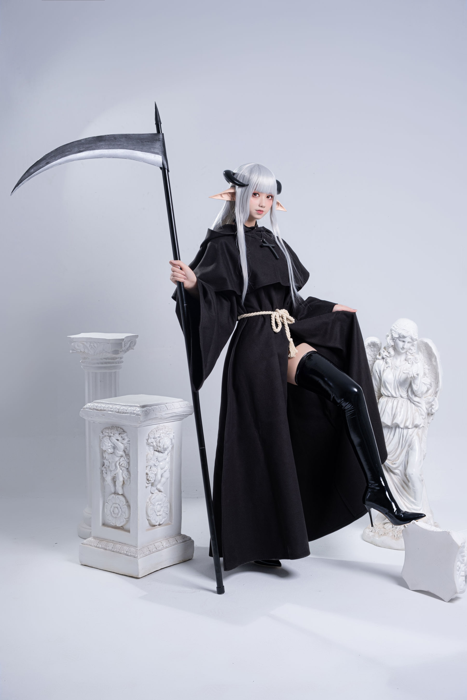 izumi泉桃子福利 – 死神 [83P]-妍画集