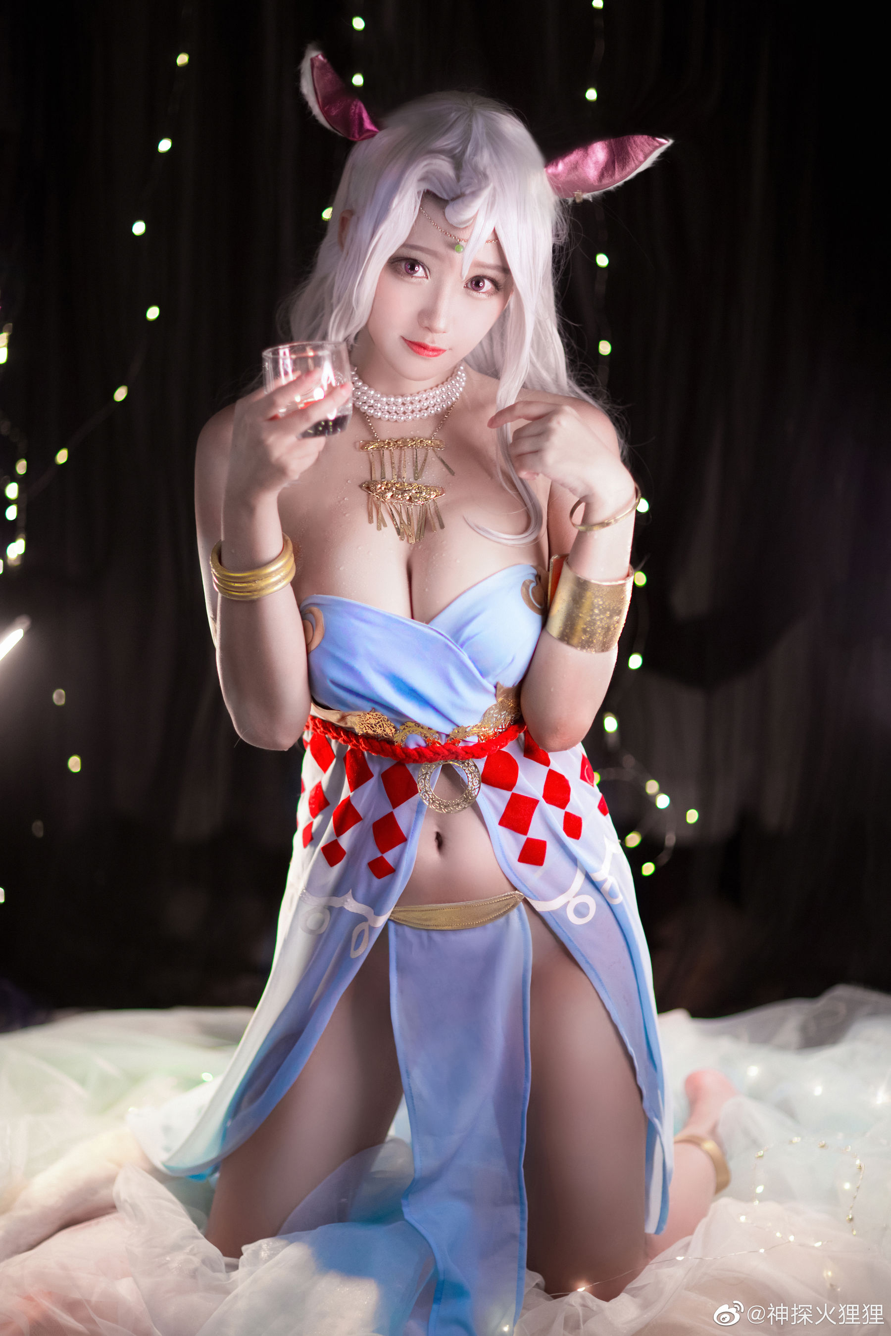 [Cosplay写真] 动漫博主神探火狸狸 – 诺拉・沐恩 睡衣 (双生视界) [9P]-妍画集