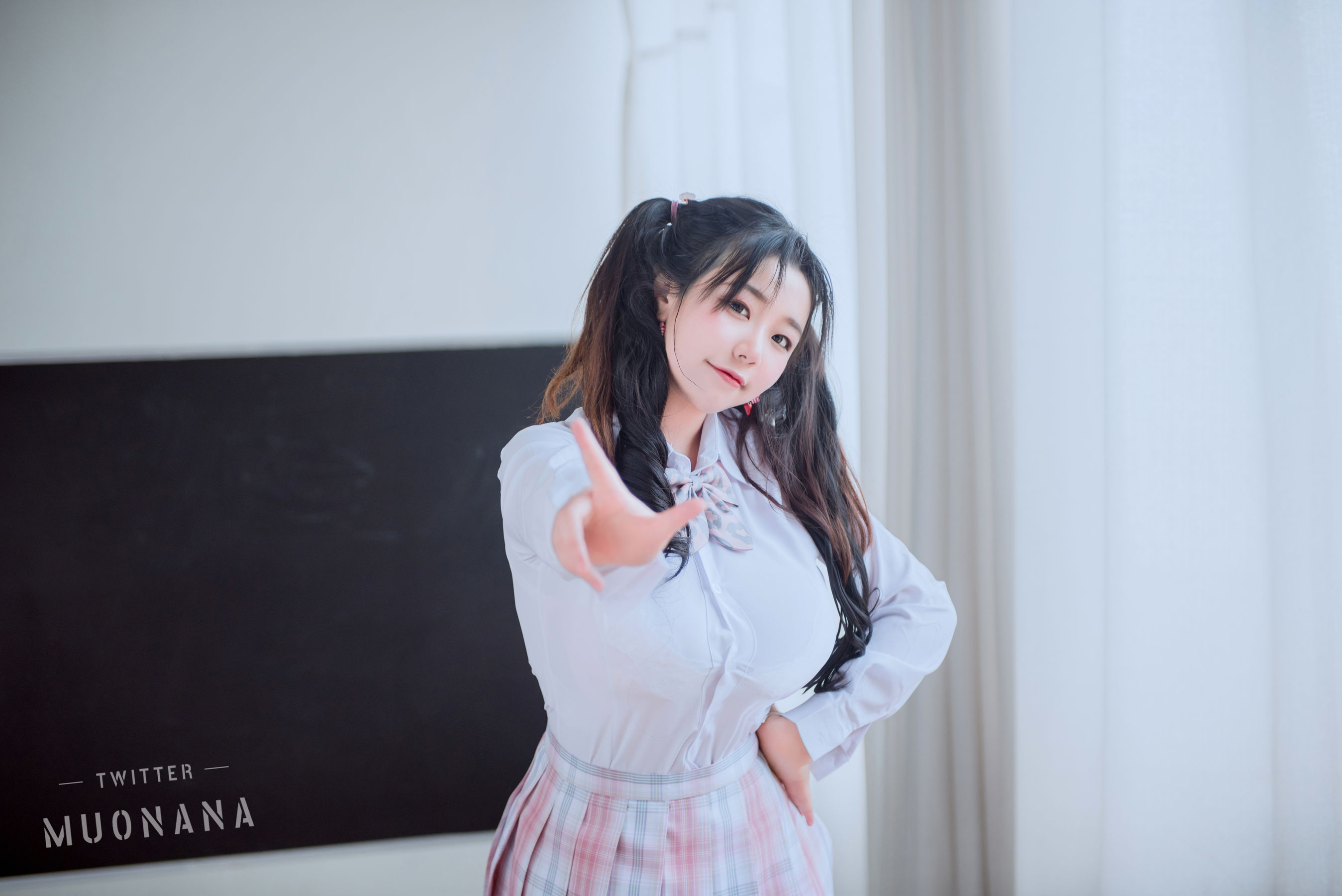 动漫博主穆零Mu0 – 老师学生 [115P]-妍画集