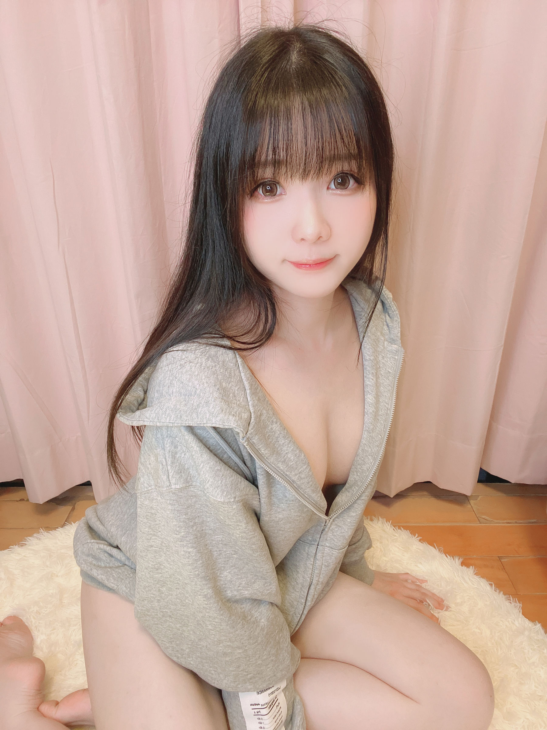 微博妹纸霜月shimo – 裸パーカー [15P] 插图4