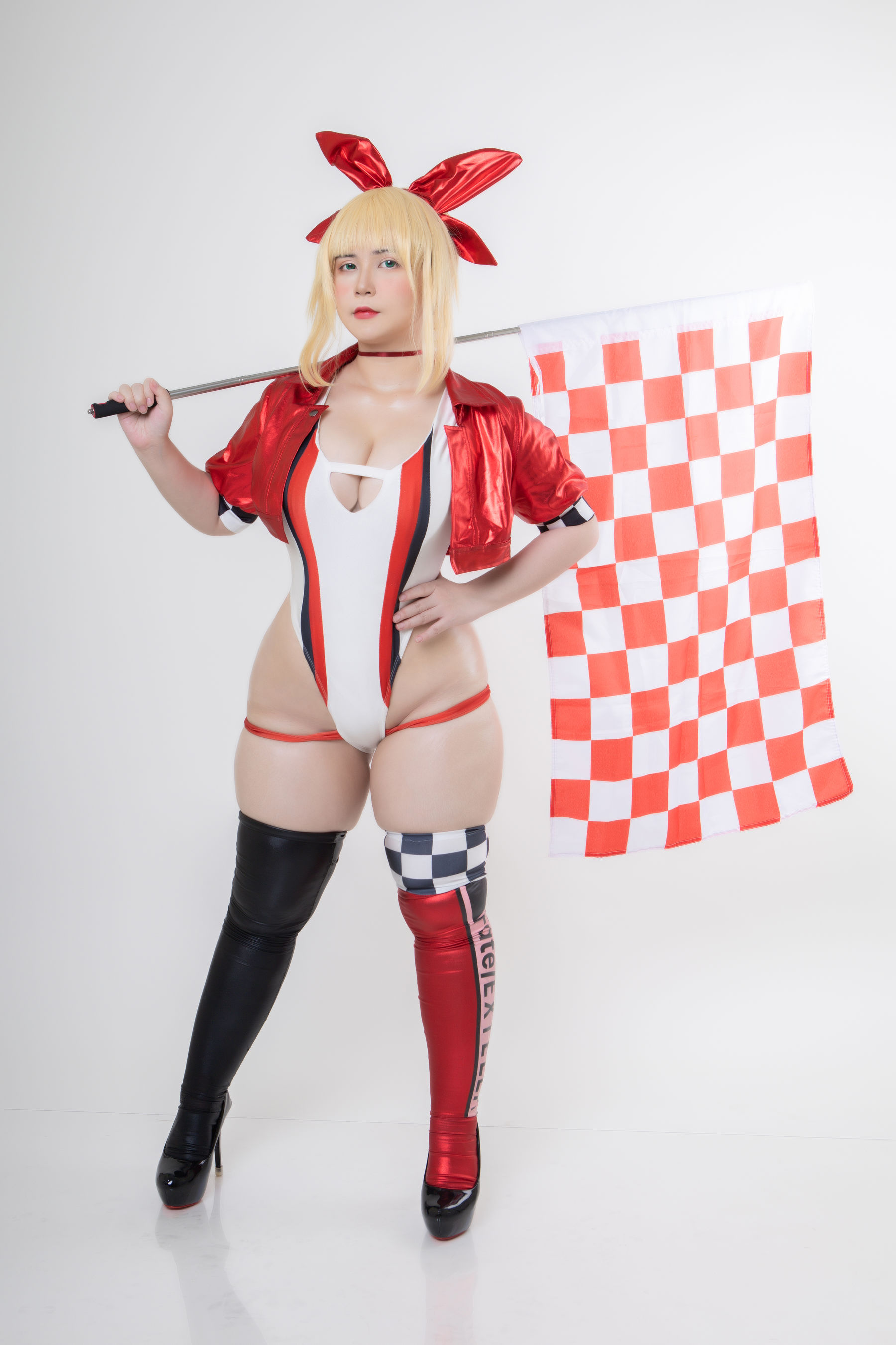 Uy Uy – Nero Racing [21P]-妍画集