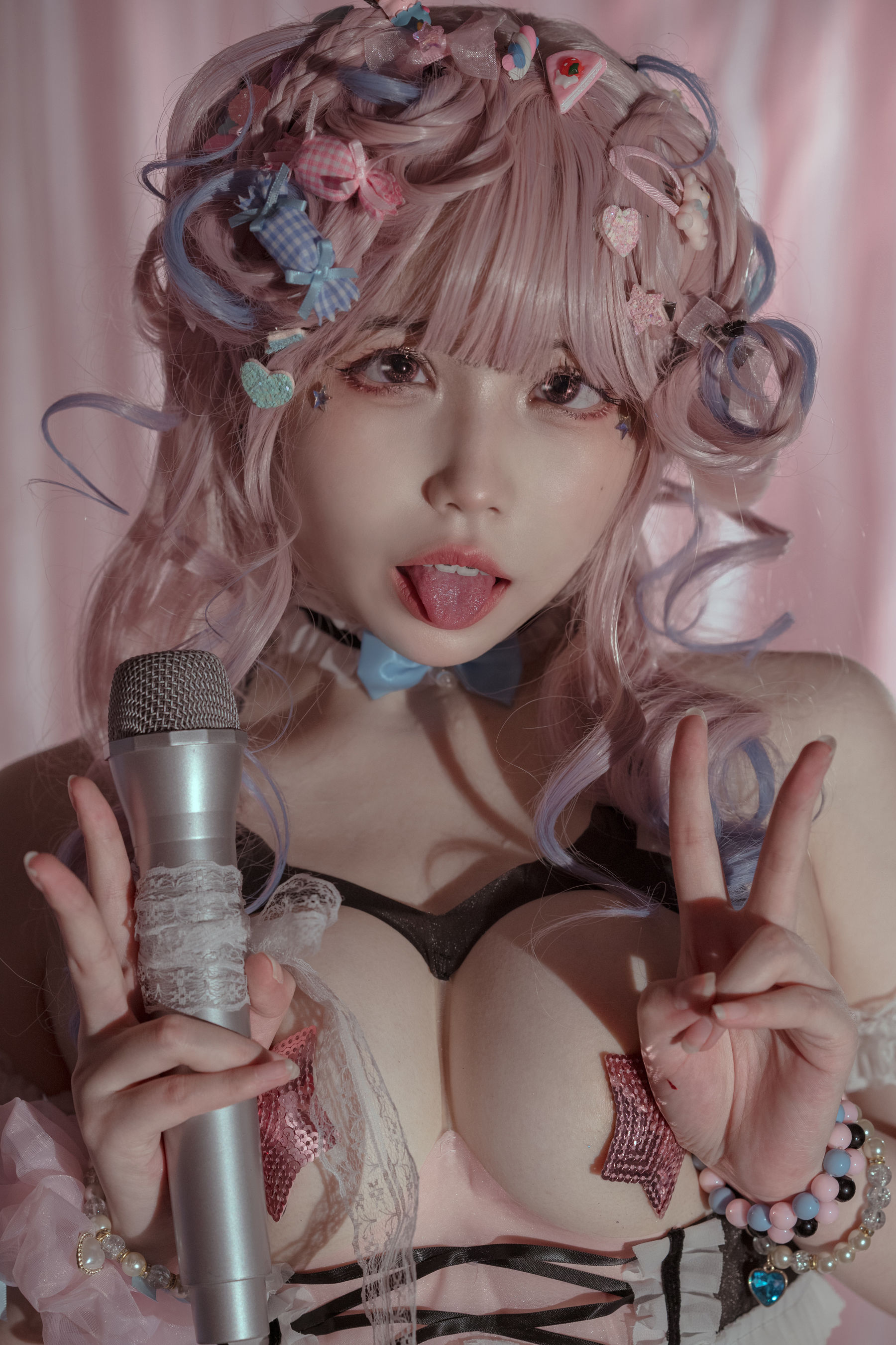 七月喵子 – 爱豆 [31P]-妍画集