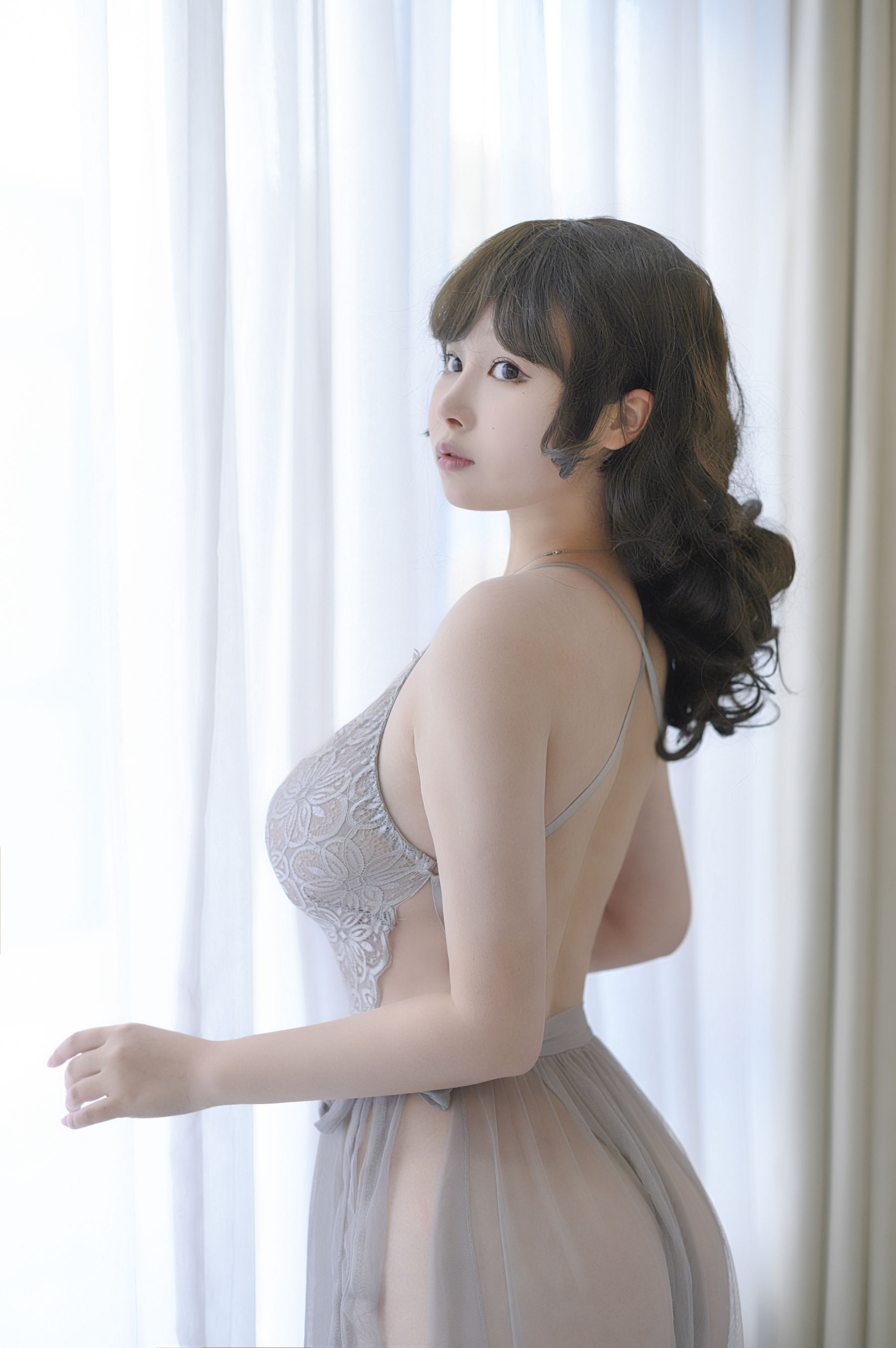 二次元美少女PAKI酱 – 浮沉 [27P]-妍画集