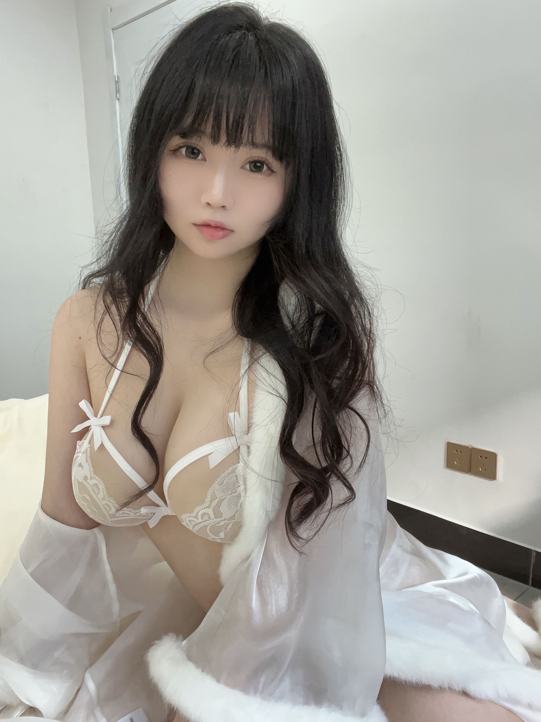 蜜桃少女是依酱呀 – 生日礼 [30P] 插图7