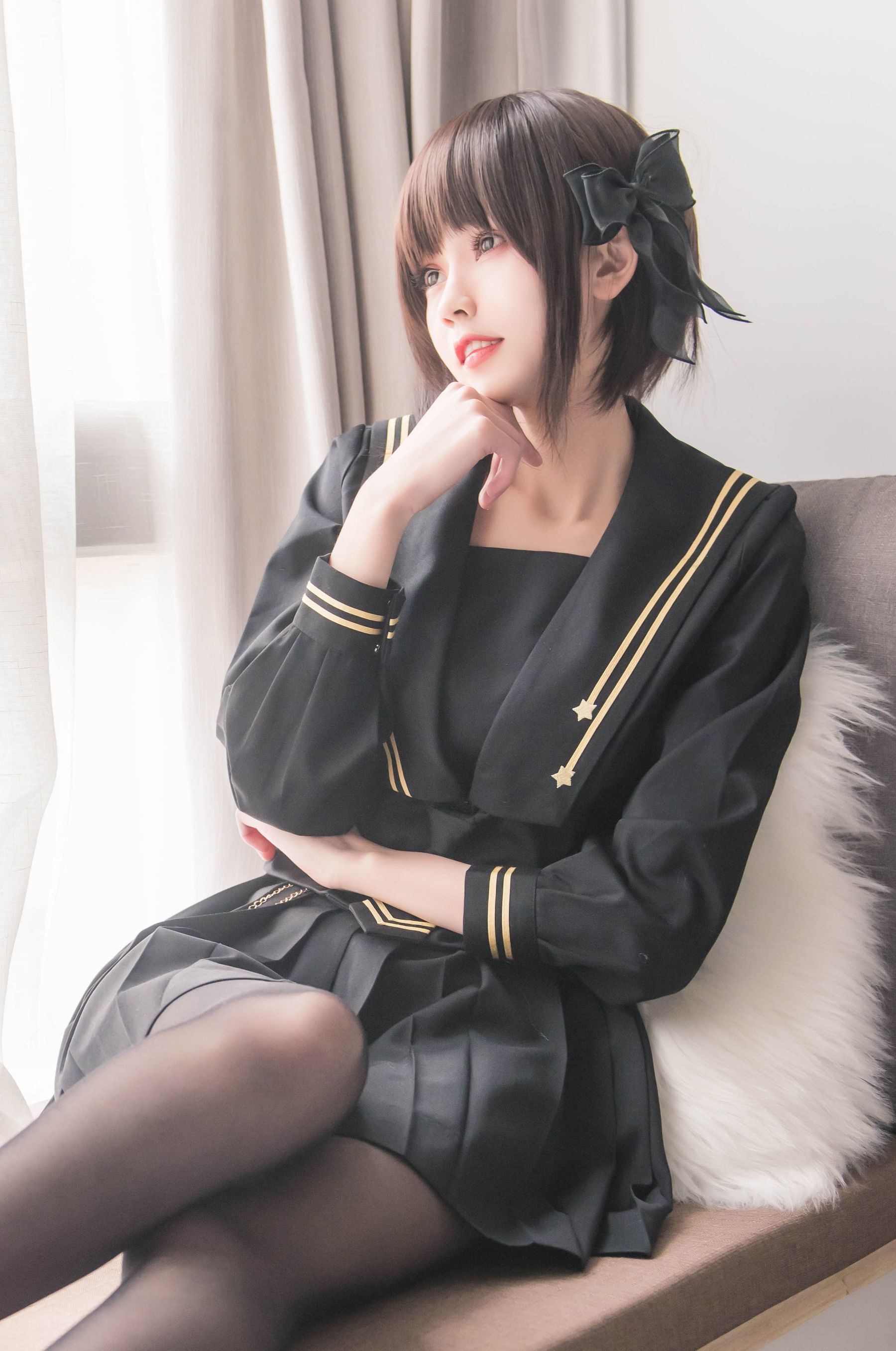 [萝莉COS] 小妖精你的负卿 – 窗台制服 [18P] 插图6