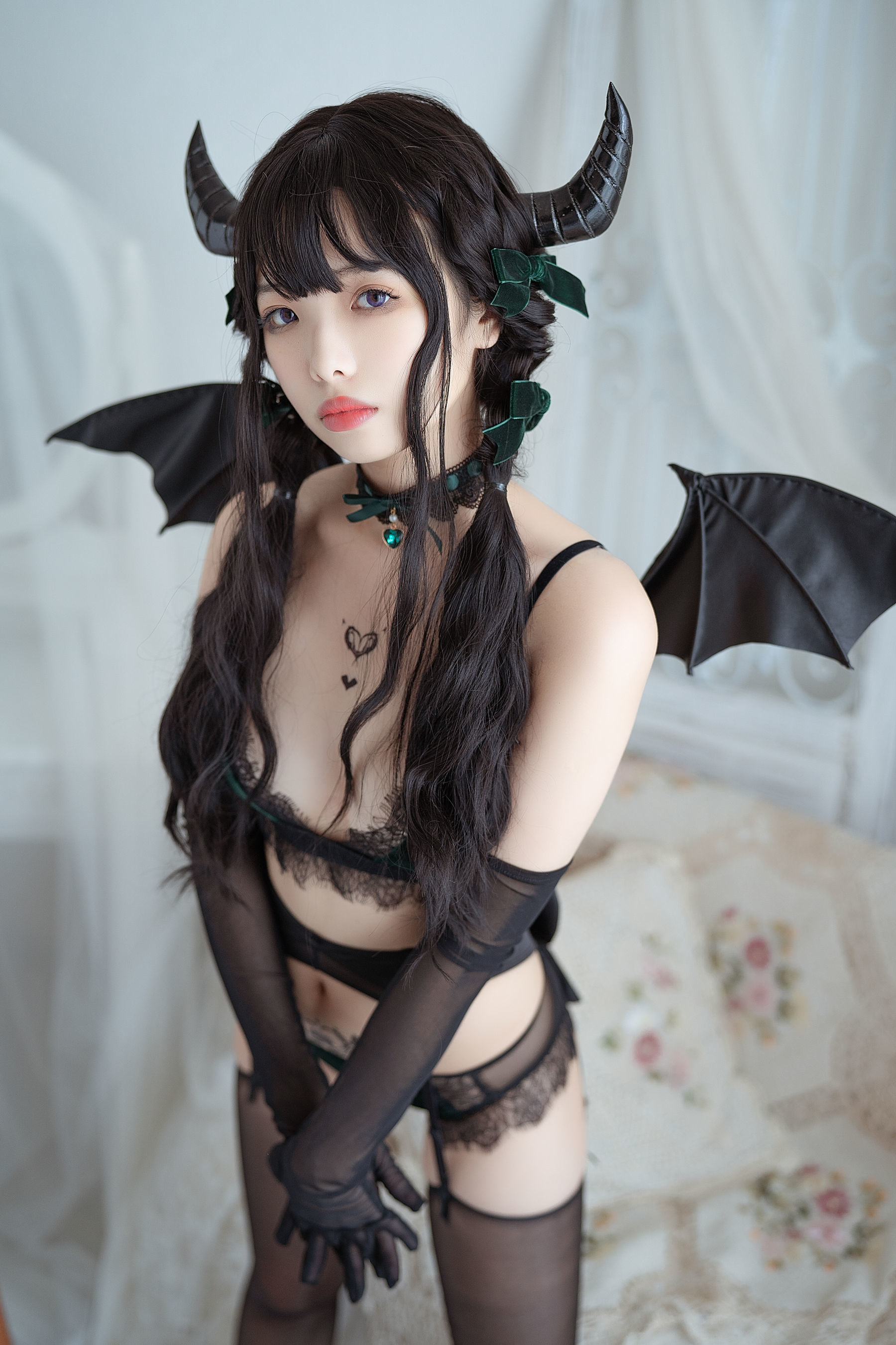 [萝莉COS] 雯妹 – 魅魔 Proud devil [50P] 2023-04-02 01:31:43 - 妍画集-妍画集