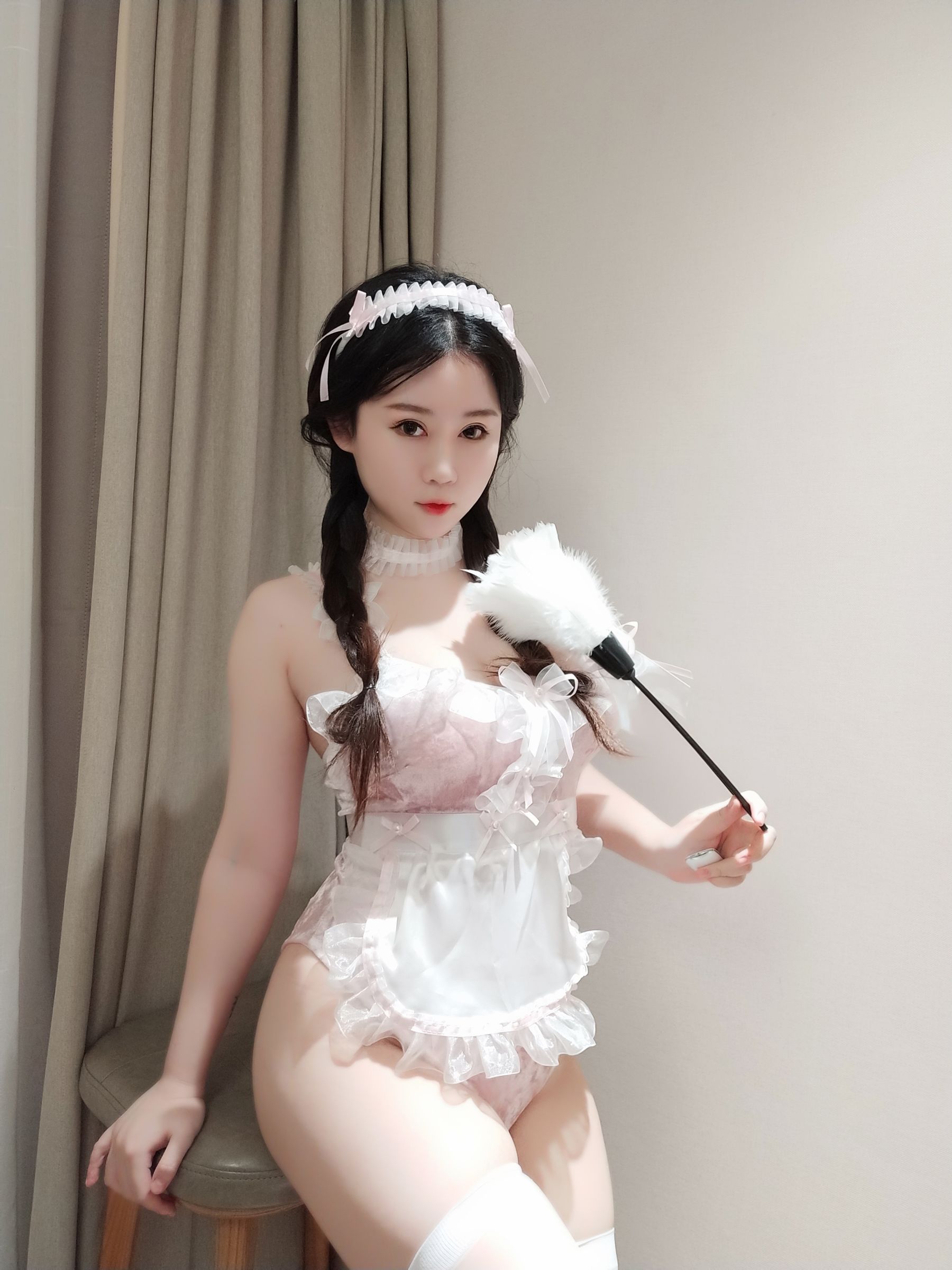 蜜桃少女是依酱呀 – 冬季女友 [45P] 2023-04-04 21:32:43 - 妍画集-妍画集