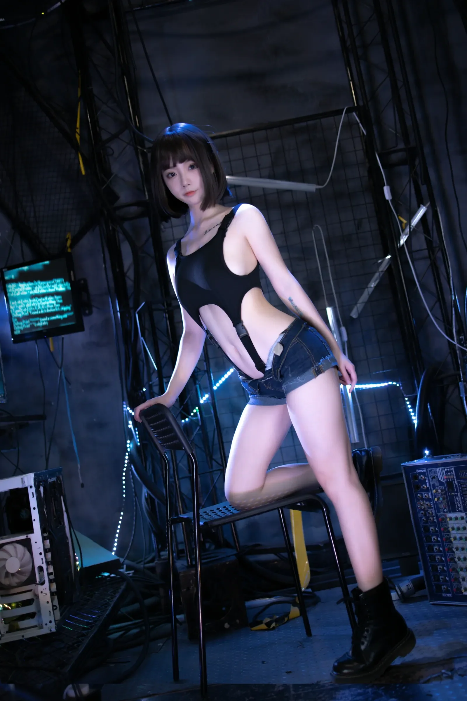 桃良阿宅 – 危机 [50P] 2024-05-05 00:31:47 - 妍画集-妍画集
