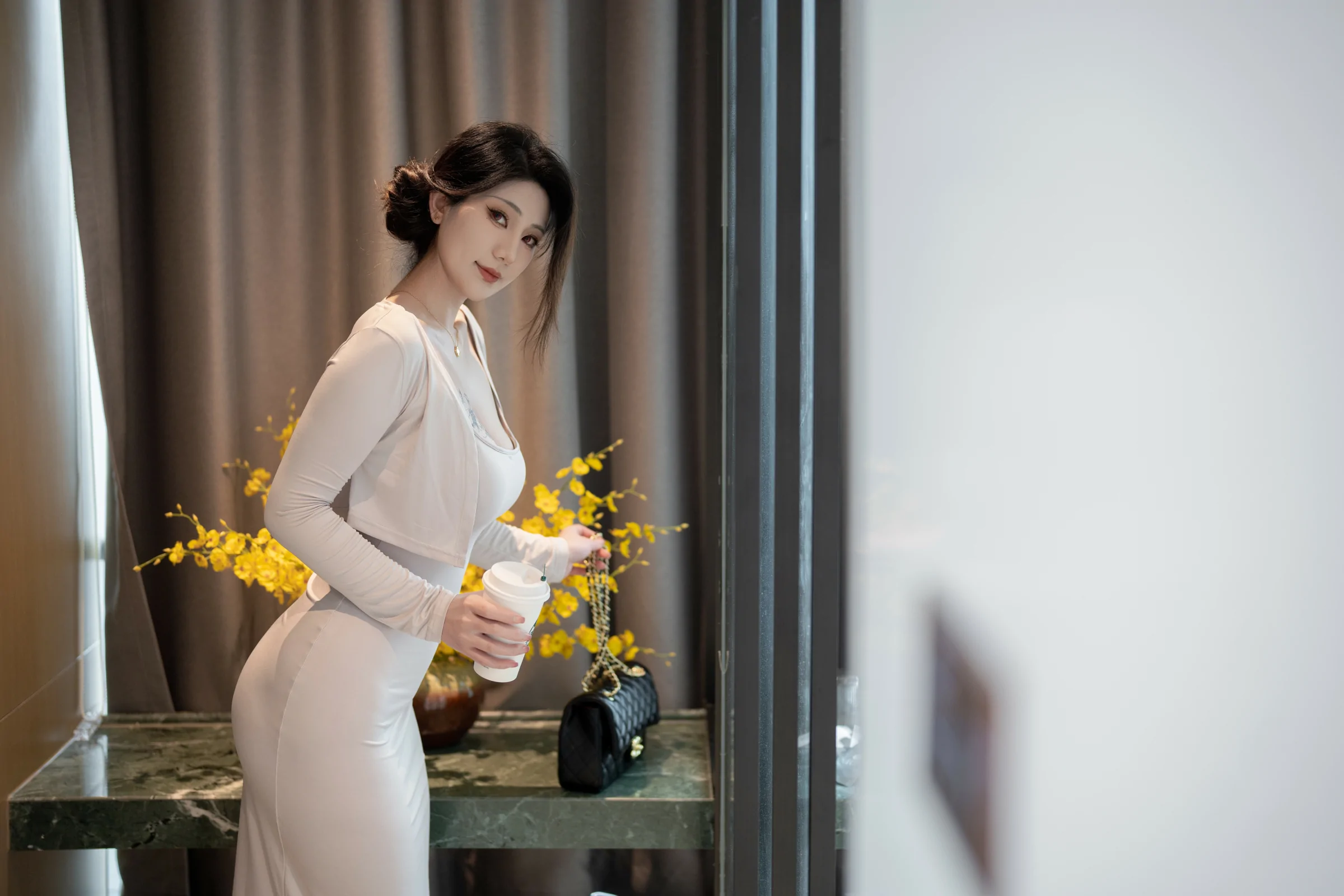 星澜是澜澜叫澜妹呀 – 都市之夜 [76P] 插图5