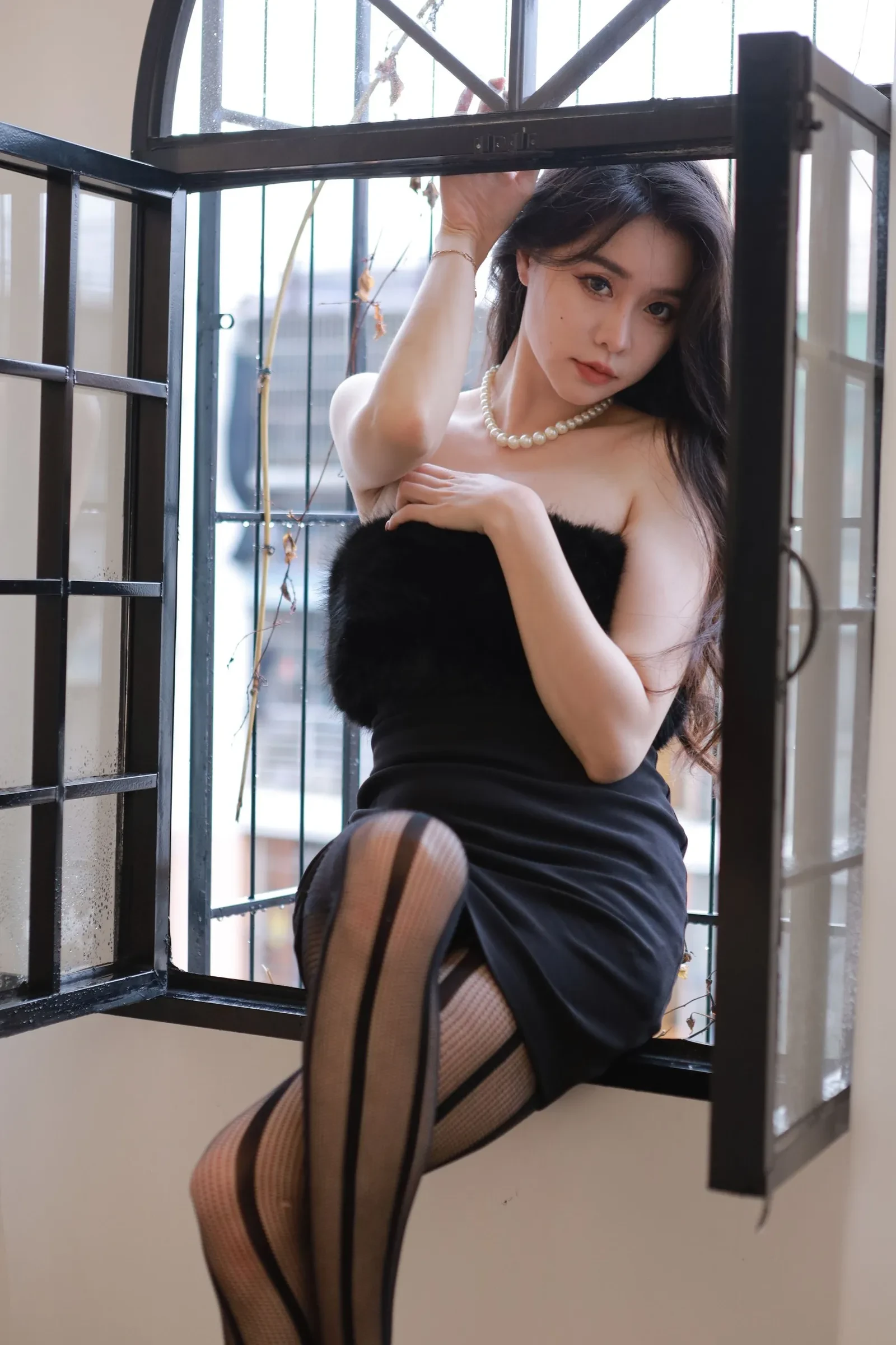 Sia不吃鱼 – 虾线黑丝 [51P] - 妍画集-妍画集