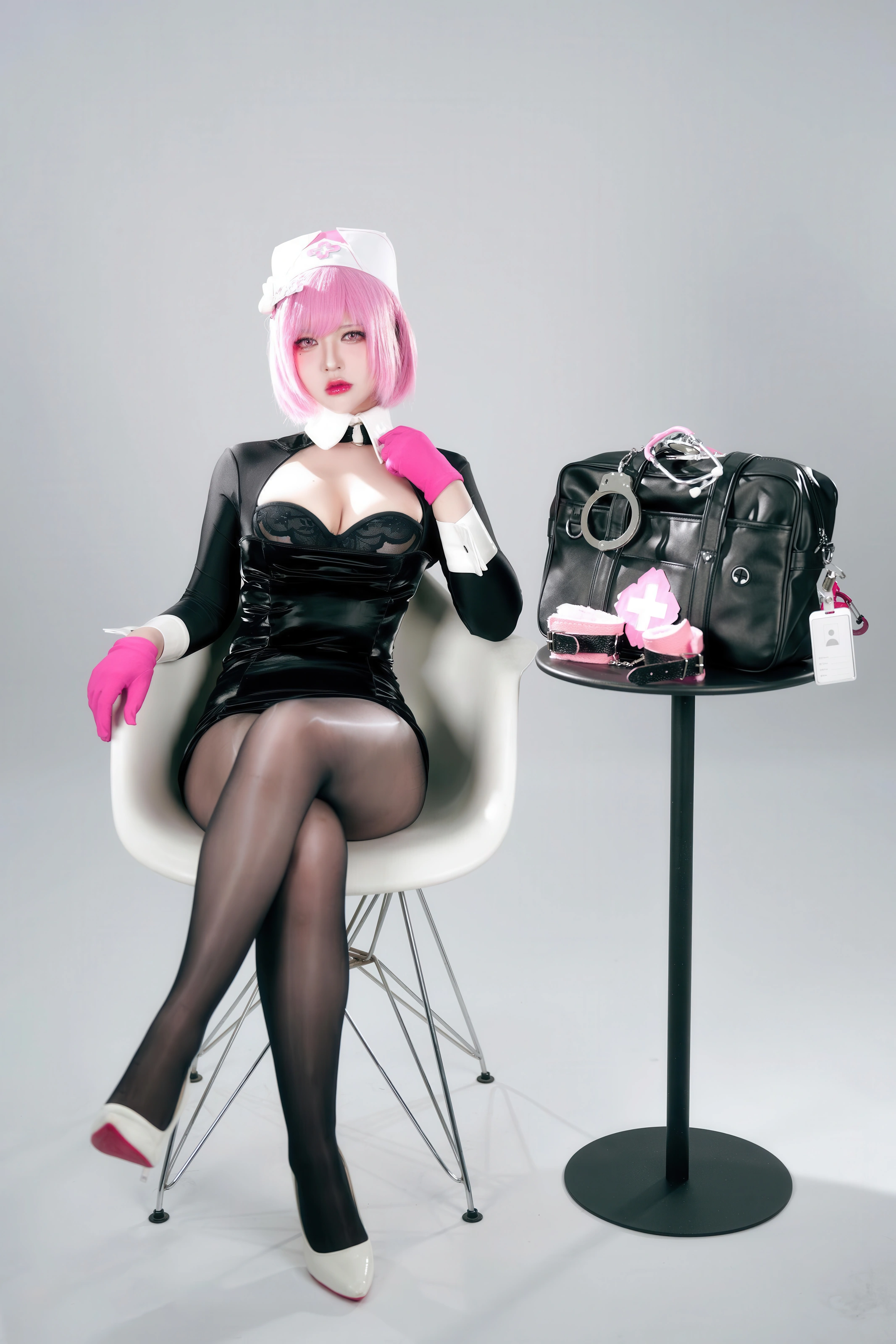 半半子 – 王医生 [56P] 插图6