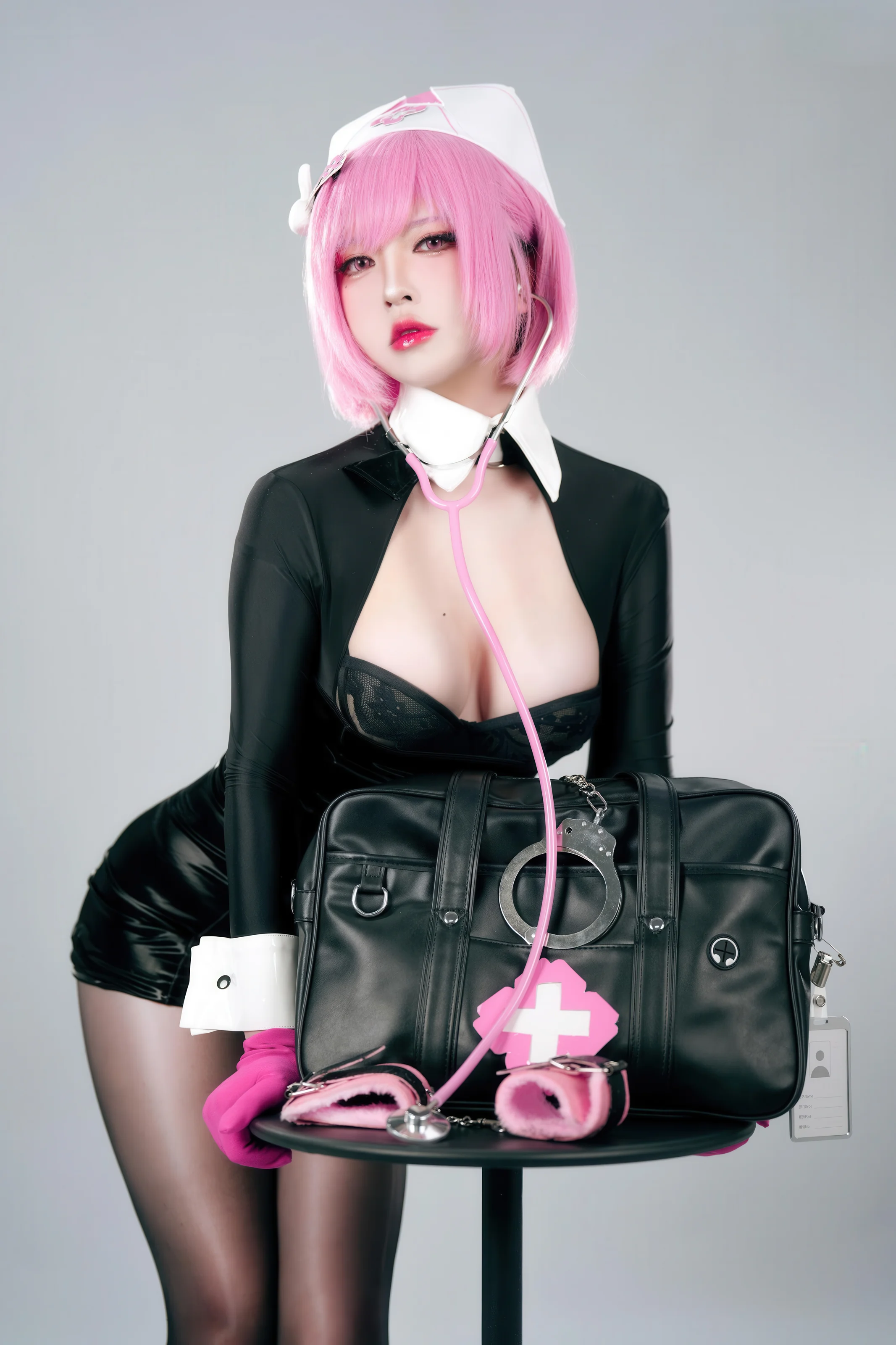 半半子 – 王医生 [56P] 插图5