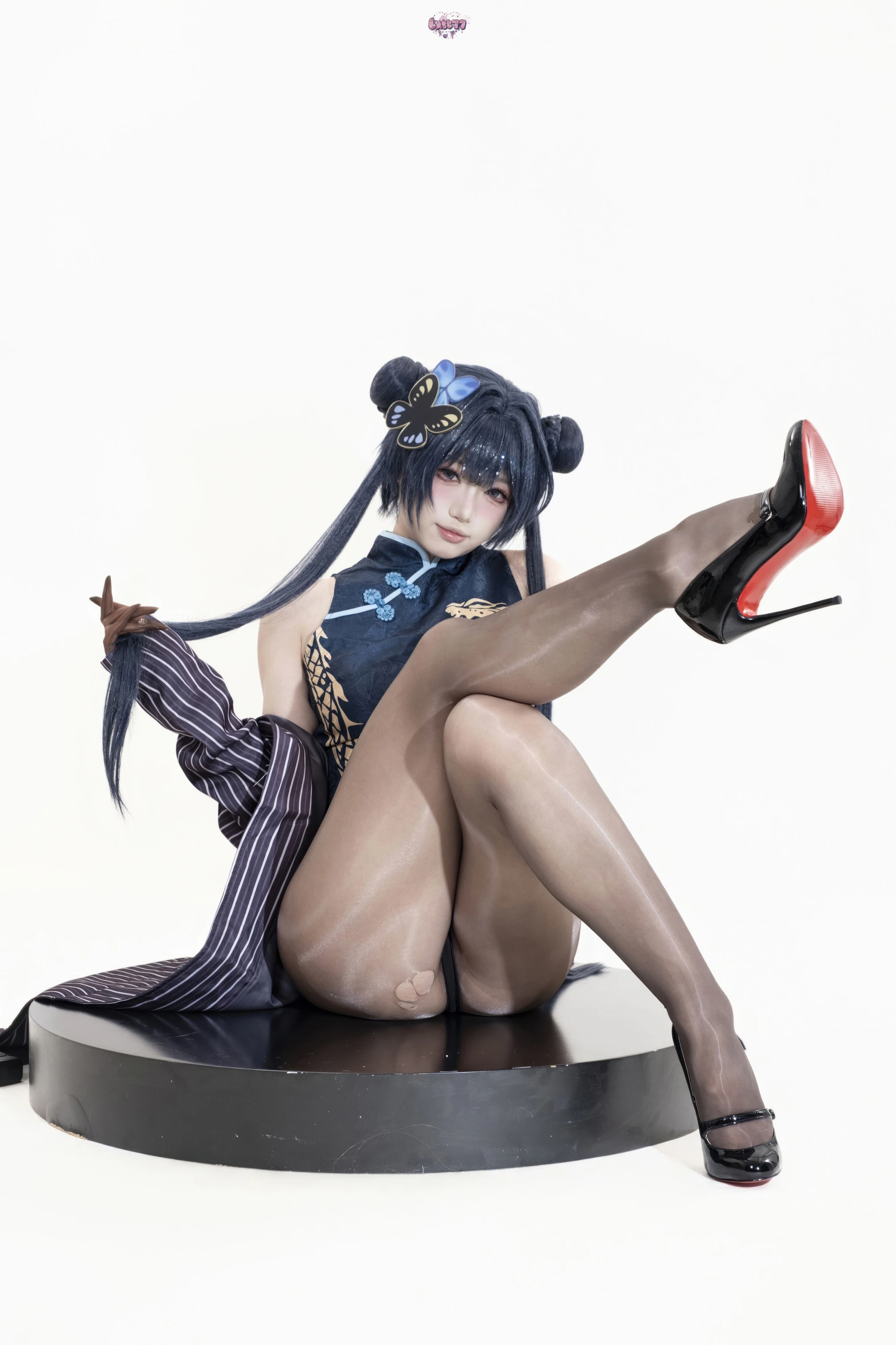 柒柒要乖哦 – 妃咲原皮 兔女郎 [123P]-妍画集