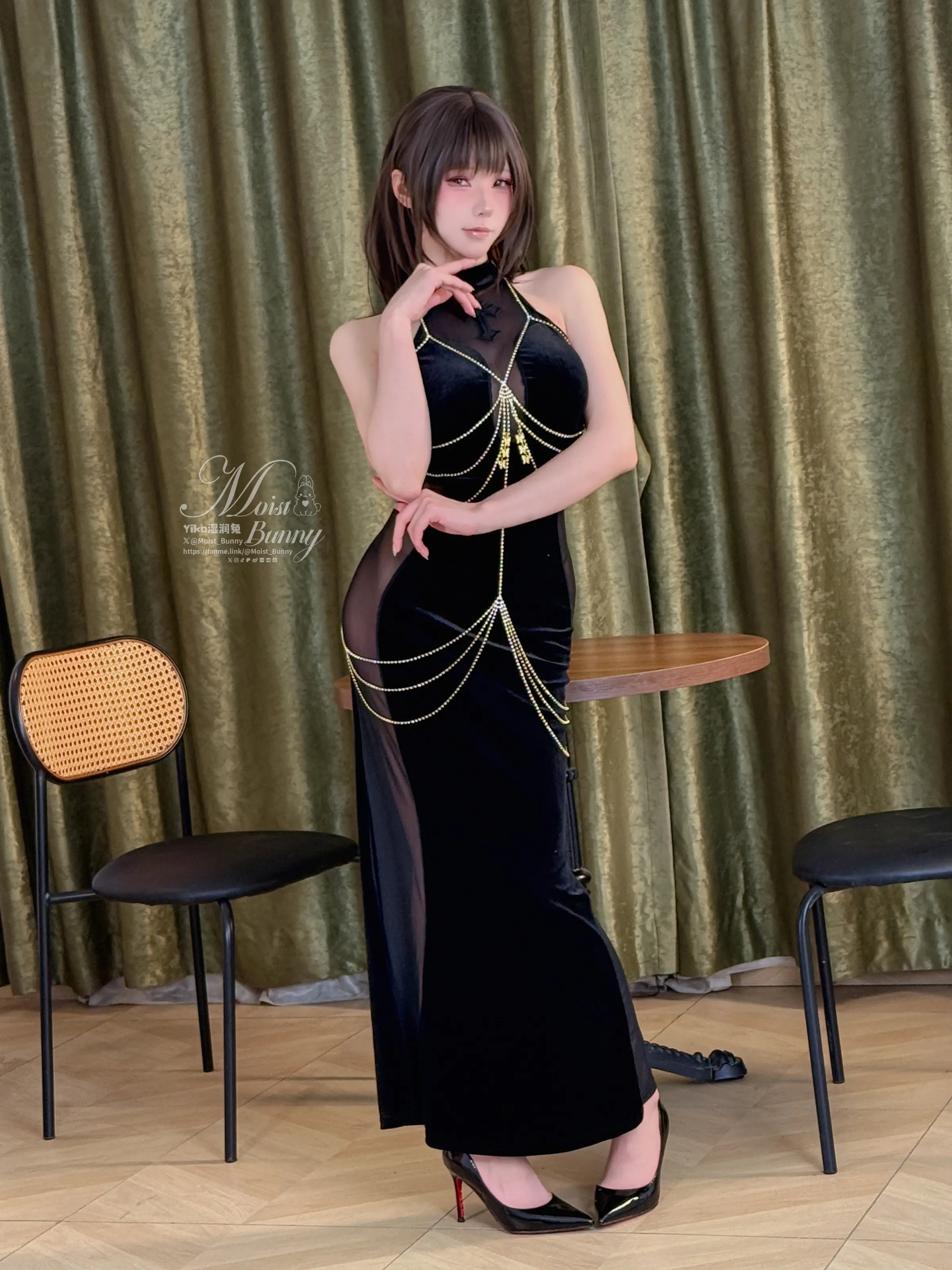 咬一口兔娘(黏黏团子兔) – 黑色丽花 [34P] 插图3