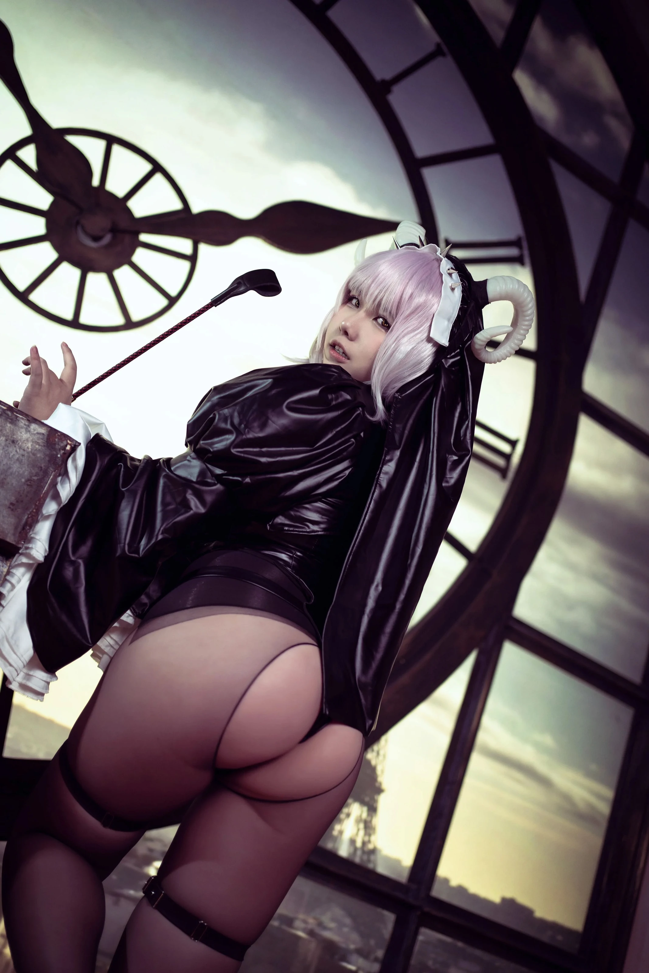 阿半今天很开心 – 开裆裤恶魔 [75P] 插图3