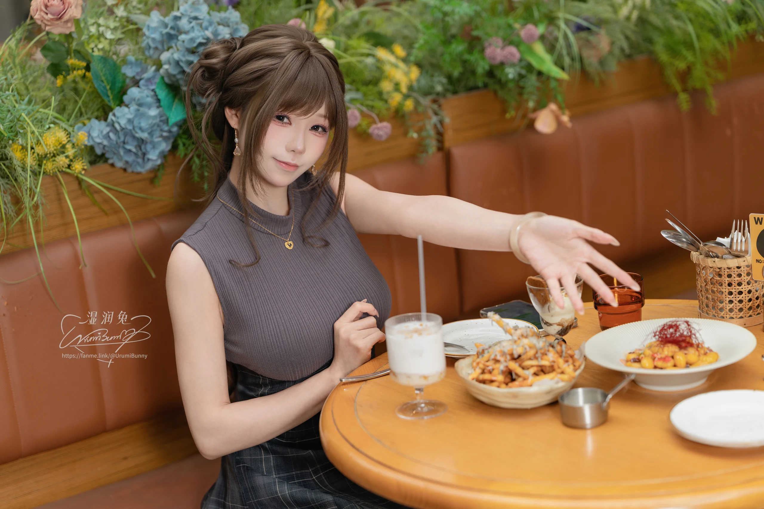 咬一口兔娘(黏黏团子兔) – 5月作品 网友的一日约会 [113P] 插图5