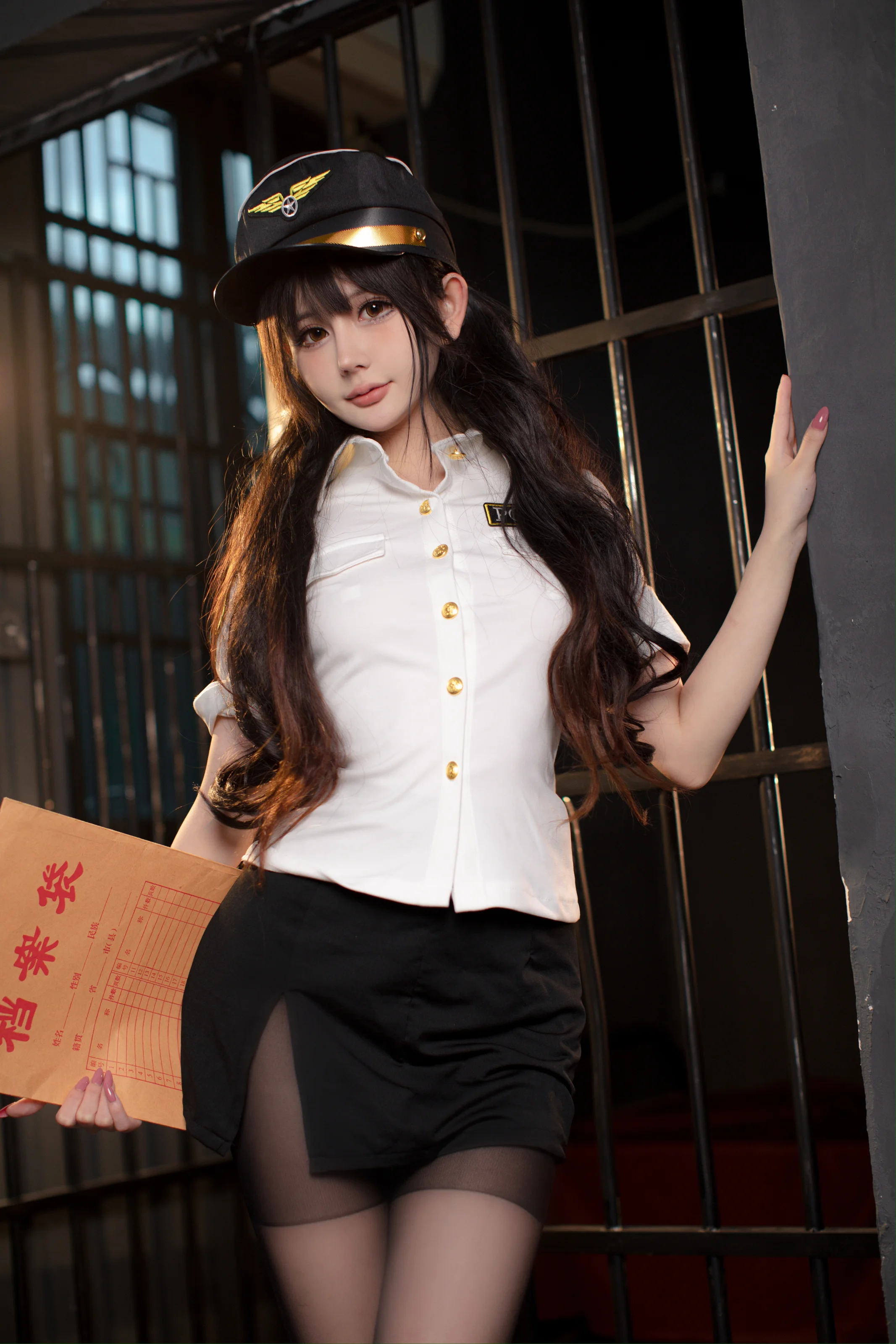 您的蛋蛋 – 俘获制服 [81P]-秀人网