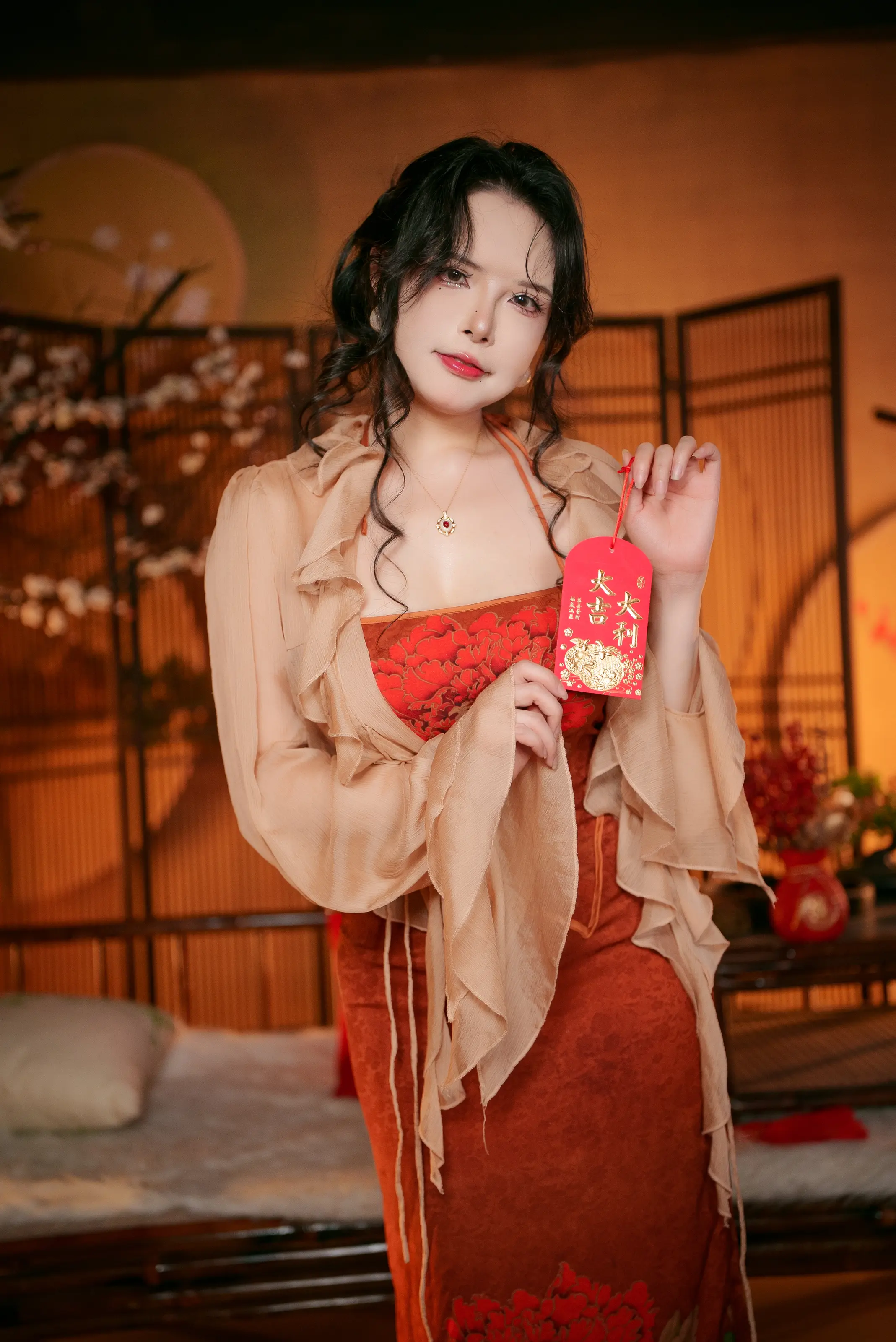 秋和柯基 – 旗袍秋 [31P]-秀人网