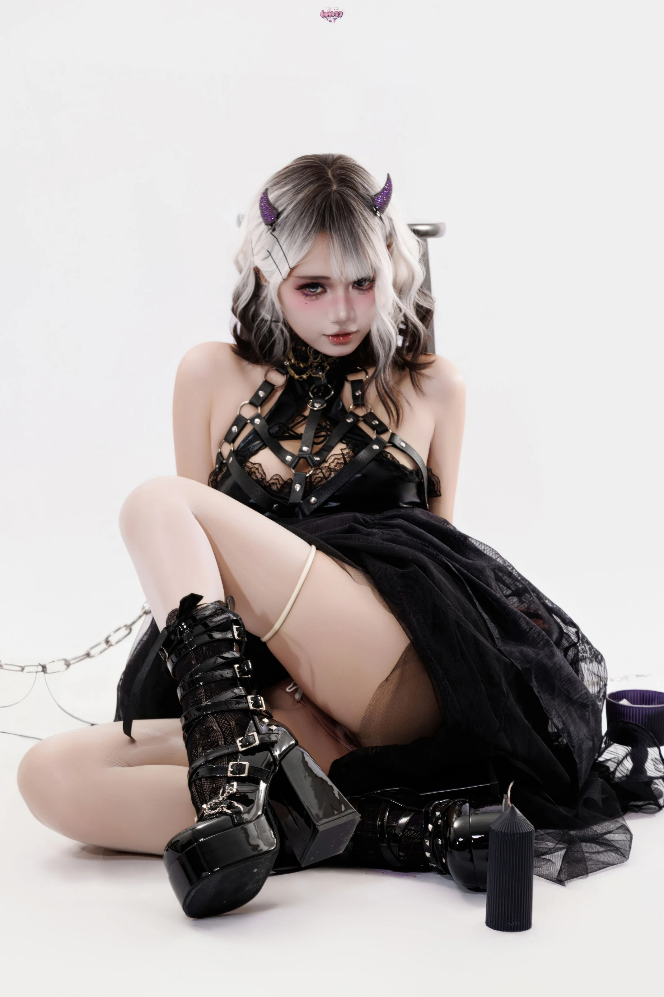 柒柒要乖哦 – 魔女盛宴 [138P]-秀人网