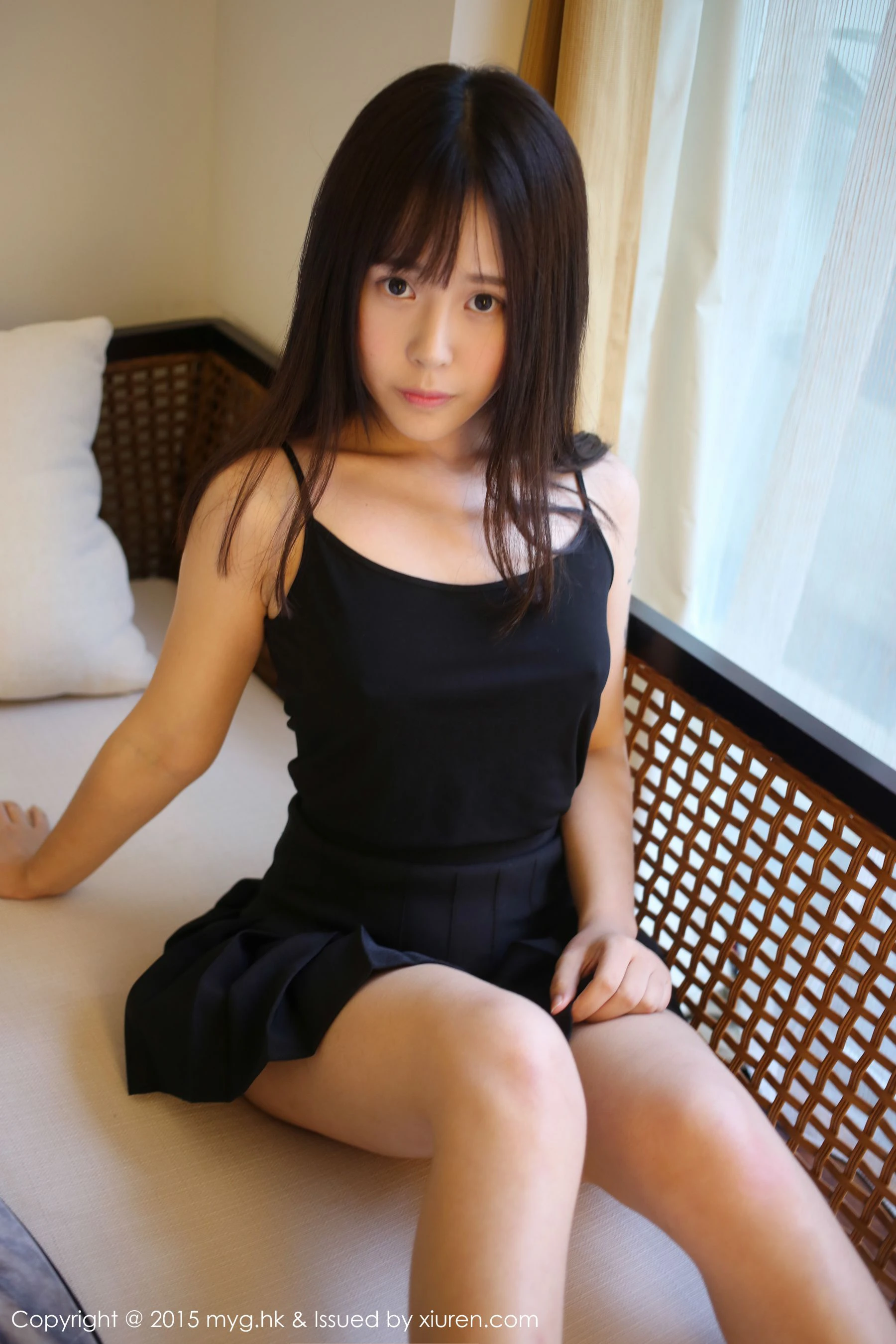 Evelyn艾莉《迷你短裙诱惑+白丝旗袍》 美媛馆 Vol.173 2017-02-02 00:00:00 - 妍画集-妍画集