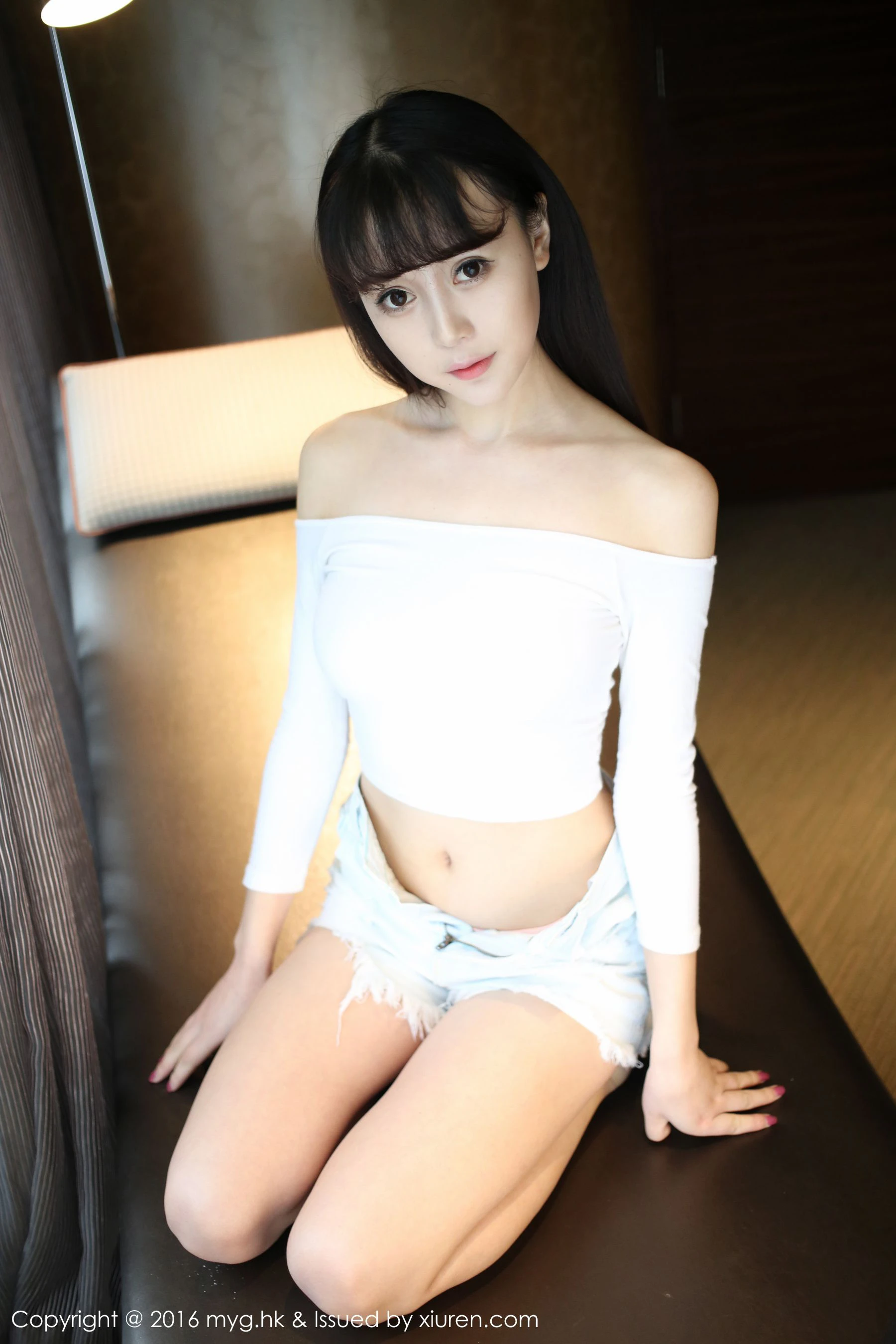 赵小米Kitty《清纯热裤妹子诱惑》 美媛馆 Vol.197 2017-02-02 00:00:00 - 妍画集-妍画集