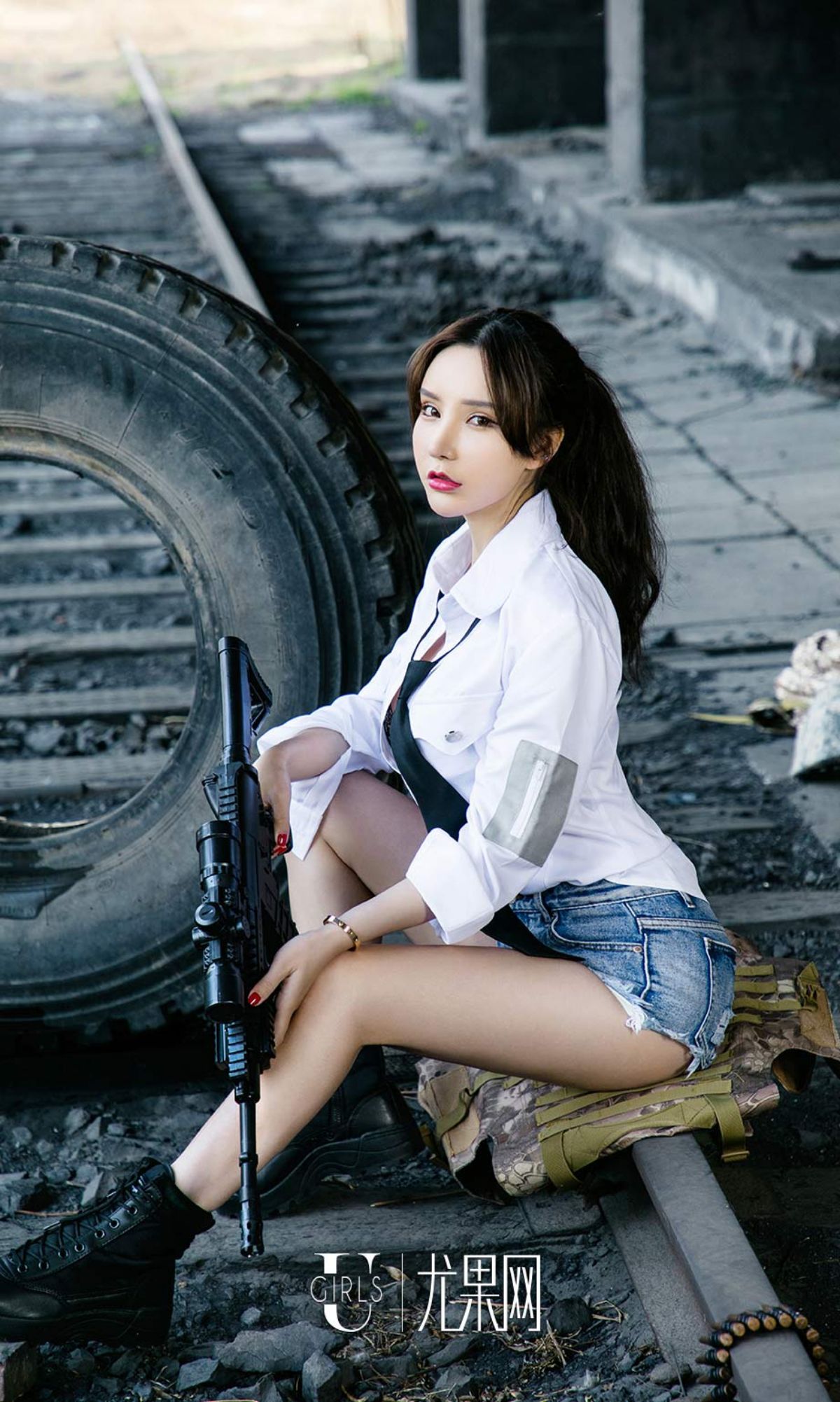 周于希《擦枪》 UGirls 爱尤物 No.1069 [35P] 插图10