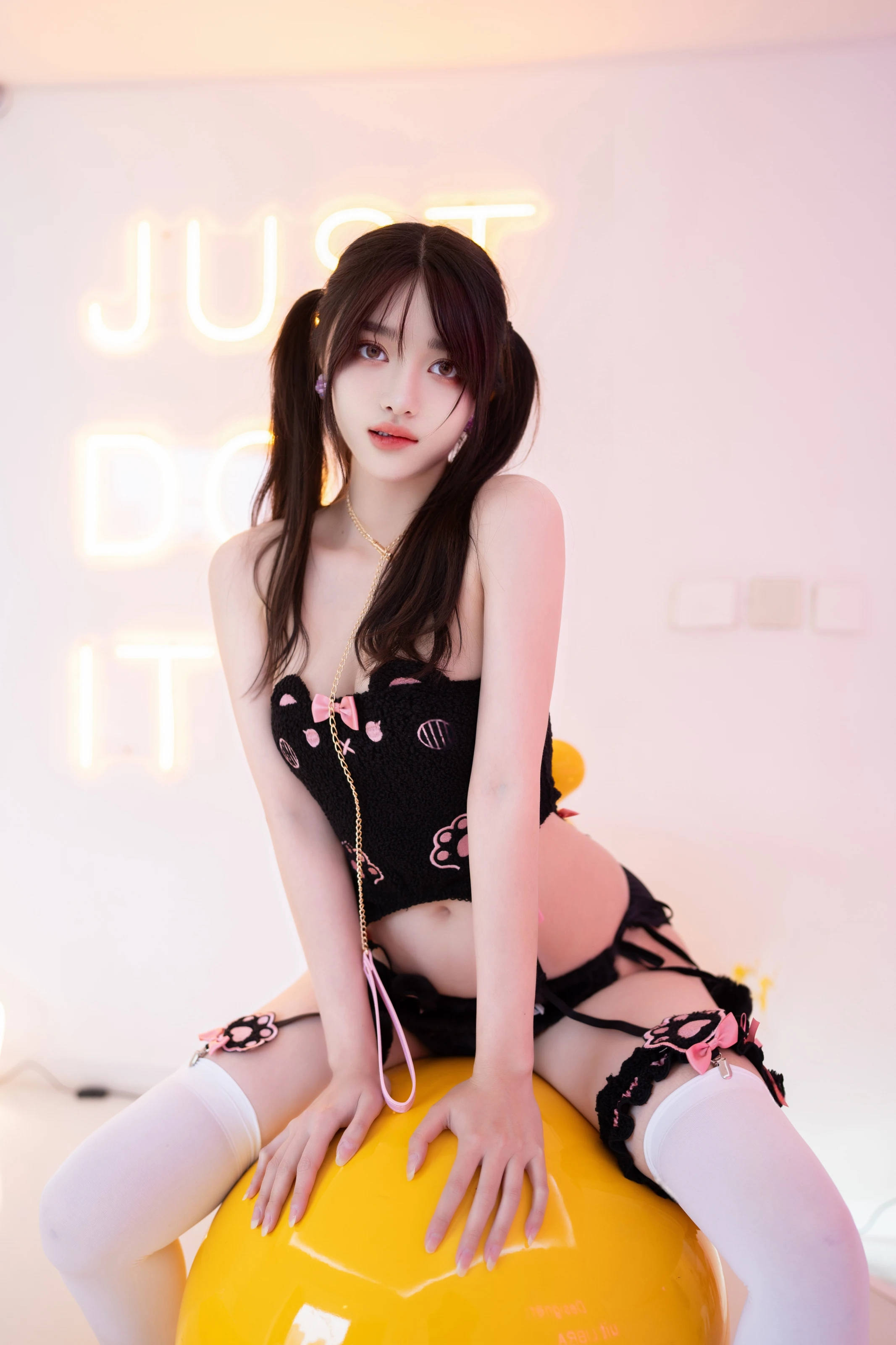 XINGYAN 内购版 VOL.349 白露lulu 黑猫内衣 [80P]-秀人网