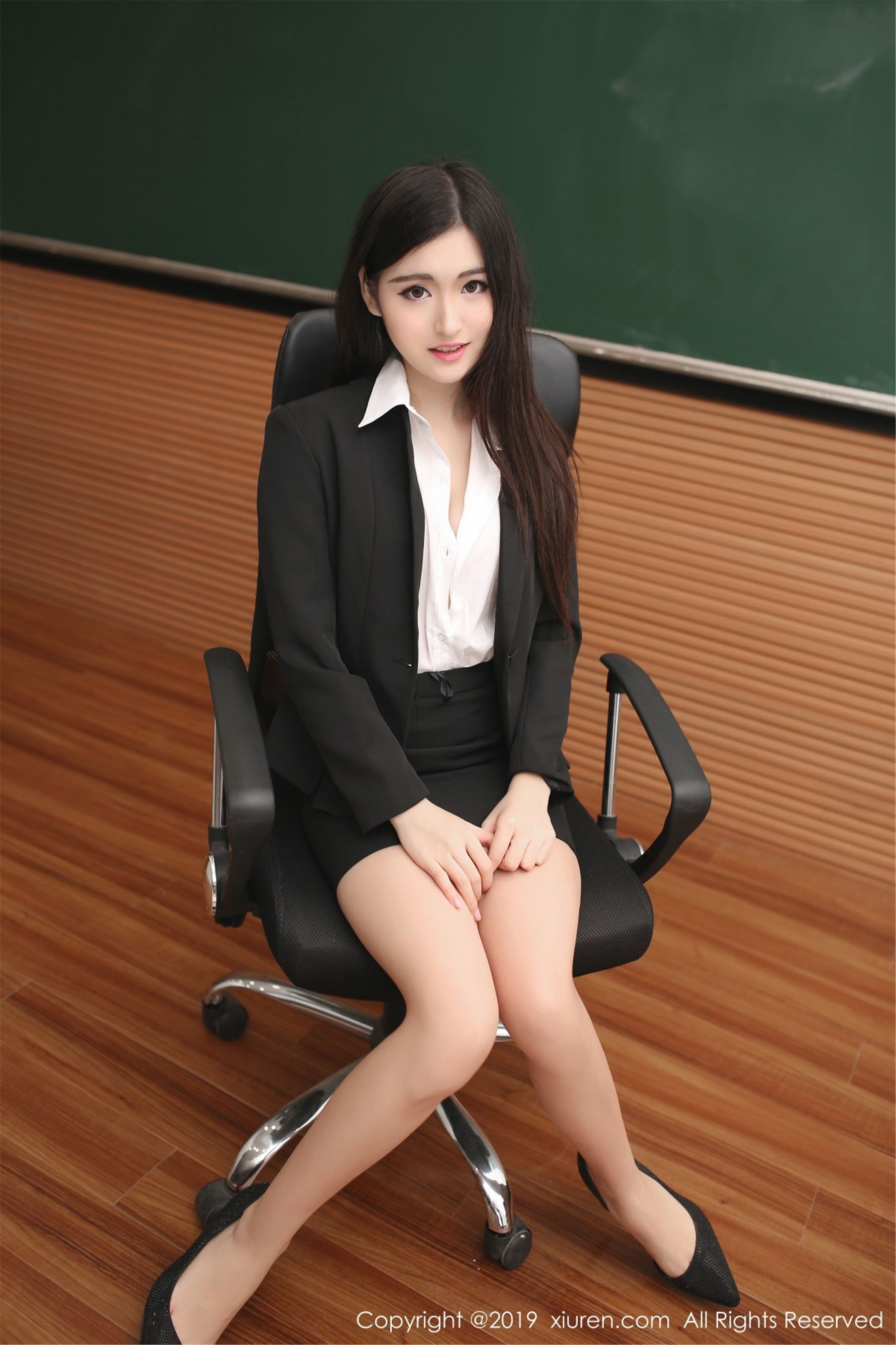 XiuRen 秀人网 No.1480 沈梦瑶-妍画集