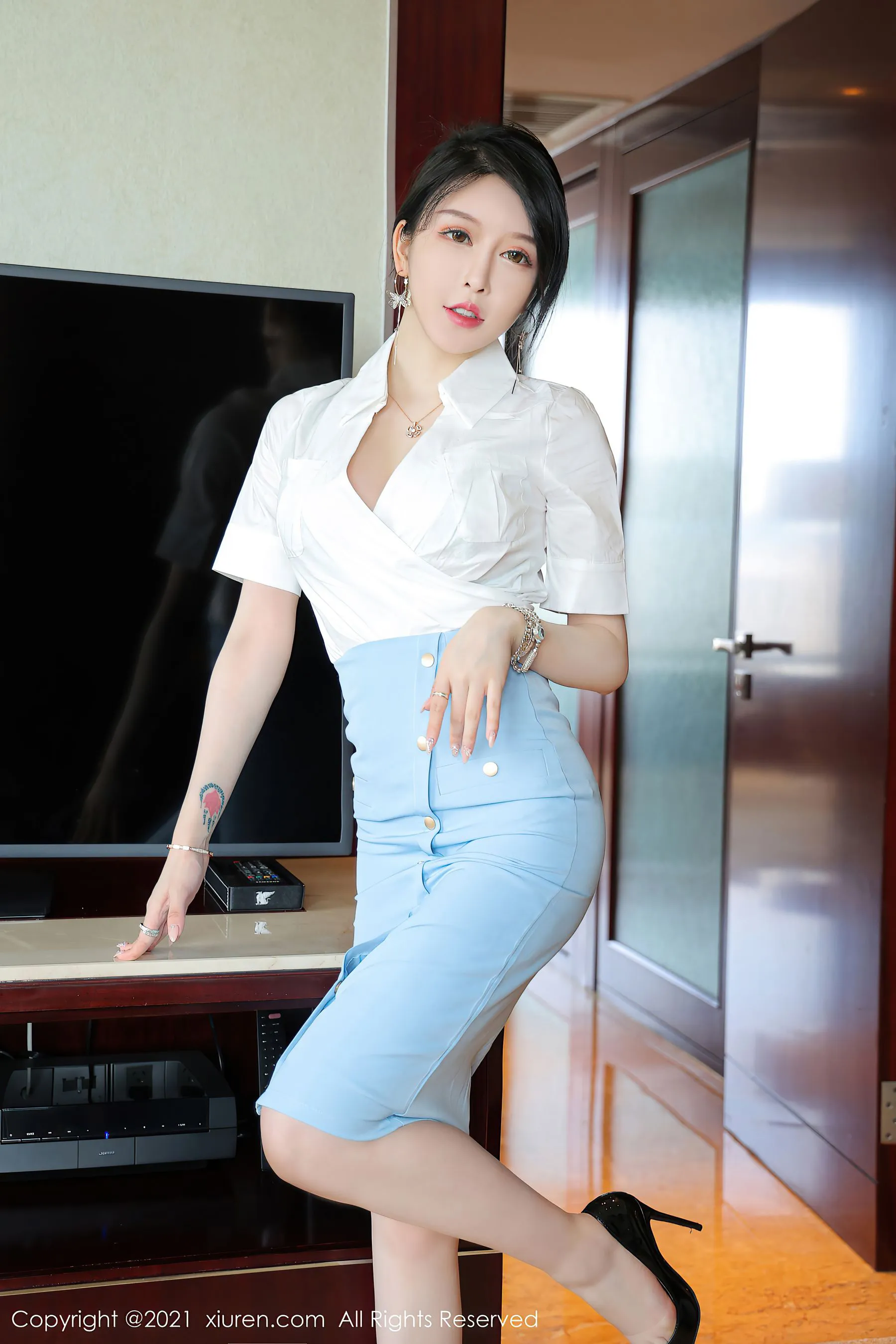 秀人 No.3812 玉兔miki 2023-05-05 15:52:02 - 妍画集-妍画集