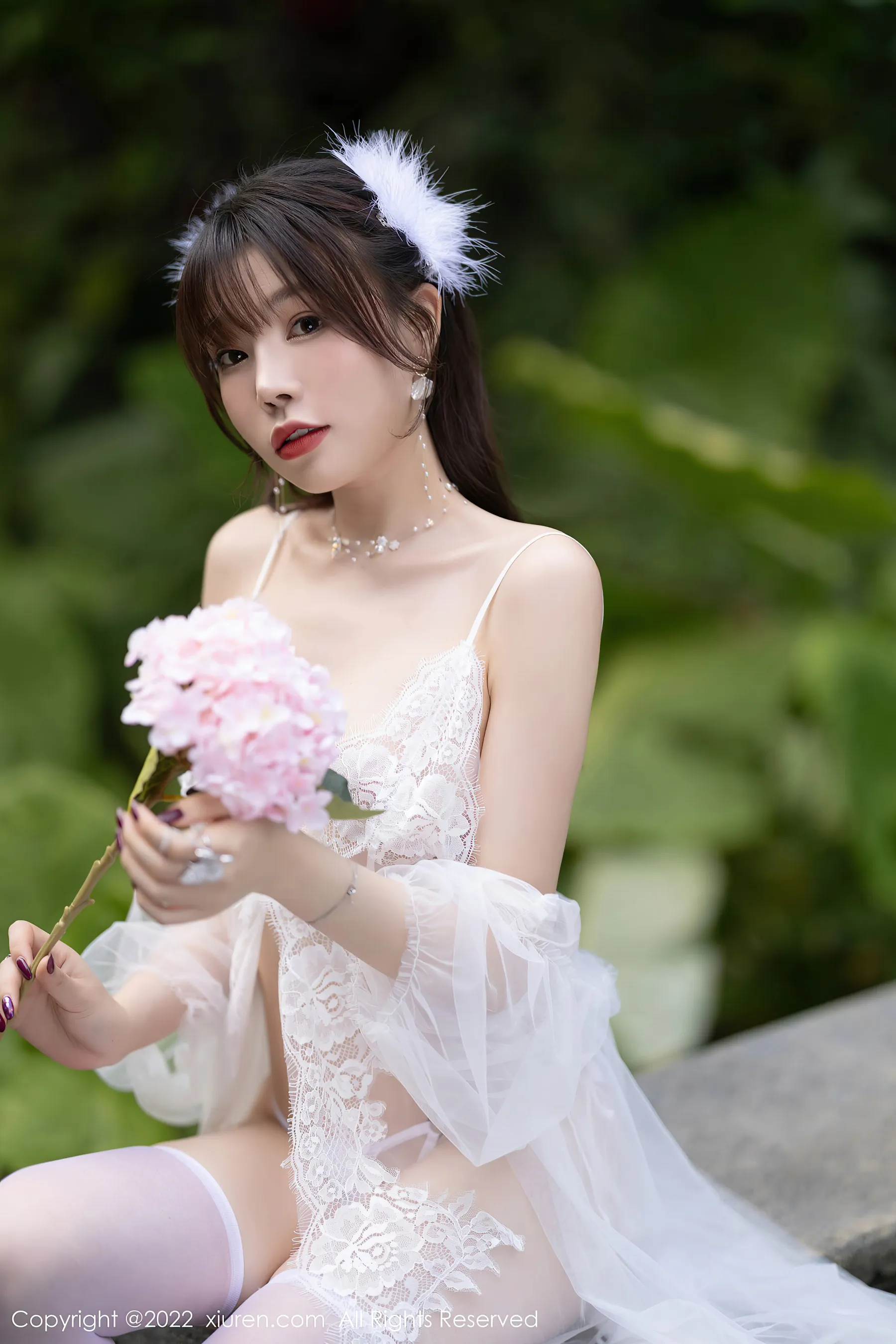 秀人网 No.4704 芝芝Booty 丝袜美腿性感写真 2023-08-01 14:52:02 - 妍画集-妍画集