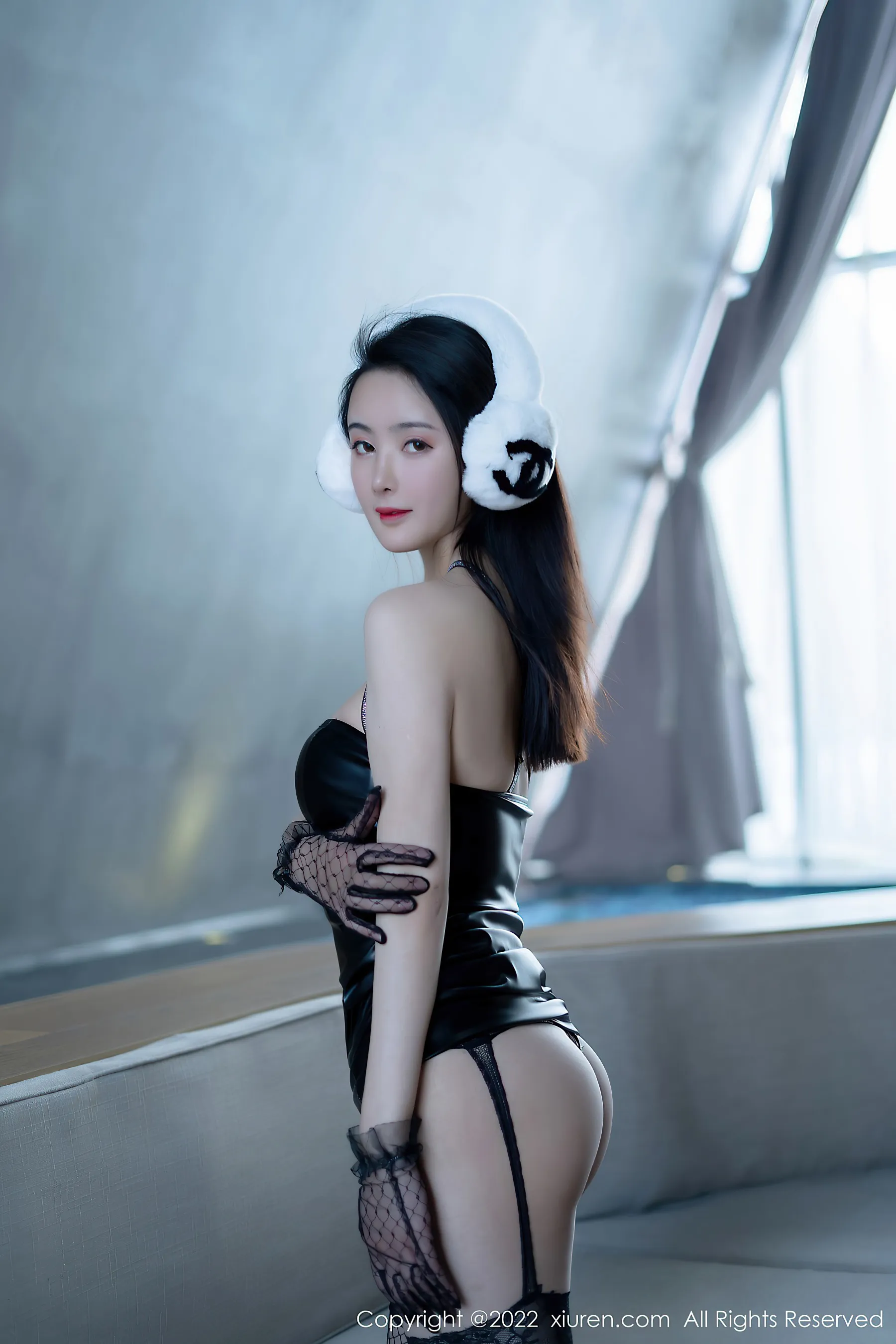 秀人网 No.4779 summer宝宝 黑丝美腿皮衣模特写真 插图5