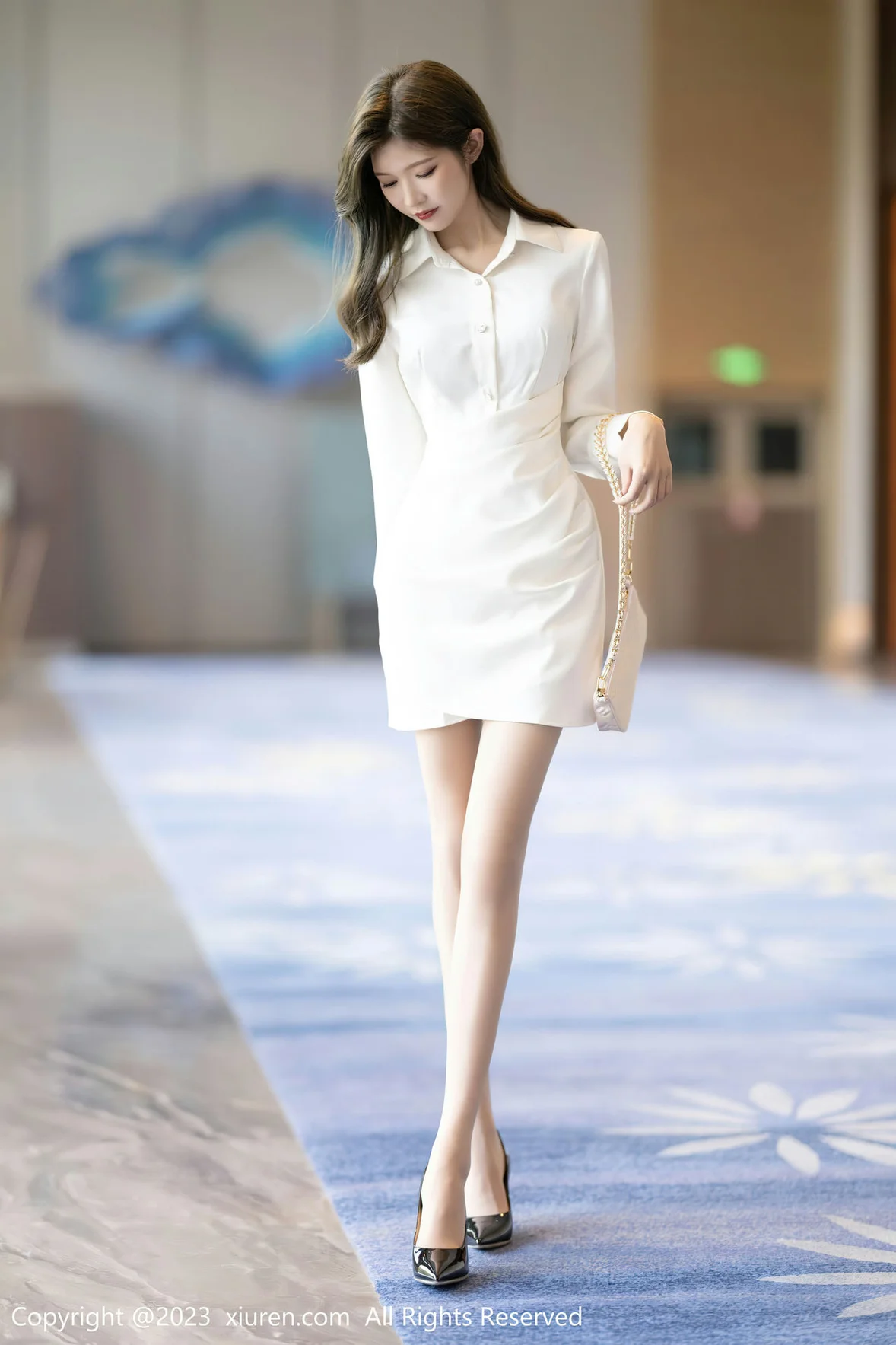 XiuRen 秀人 No.6882 程程程- 白色OL性感写真 [85P] 插图5
